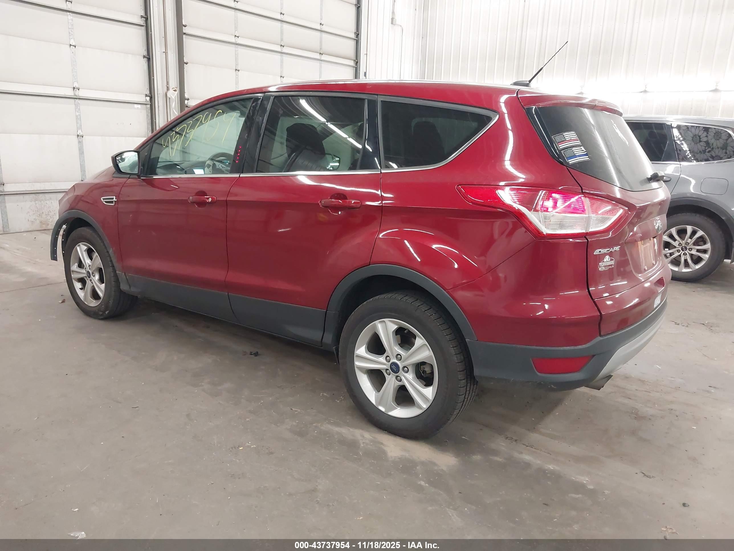 FORD ESCAPE image 3