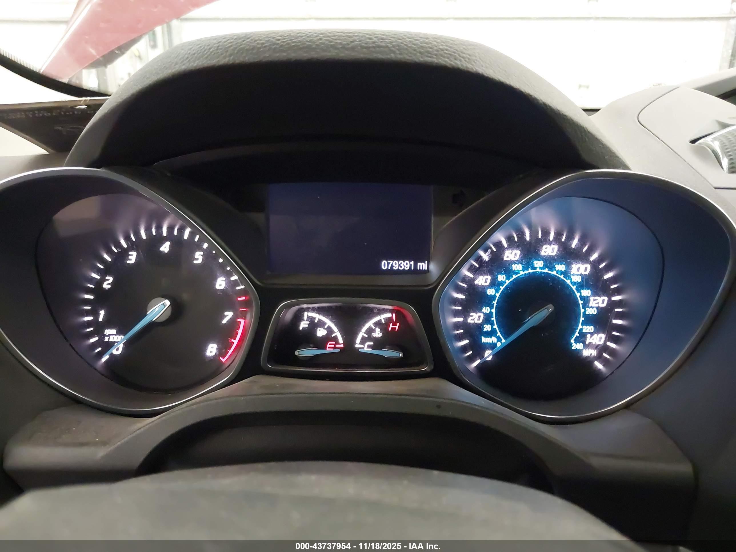 FORD ESCAPE image 7
