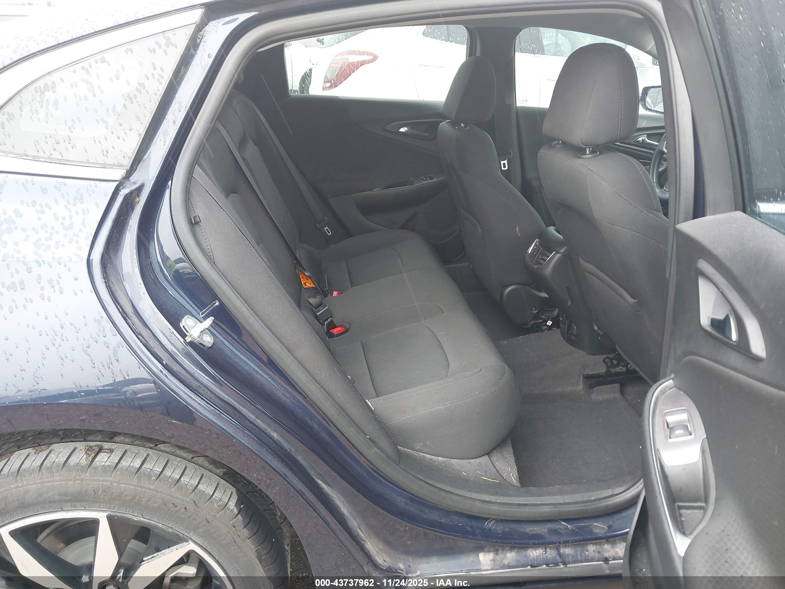 CHEVROLET MALIBU image 8