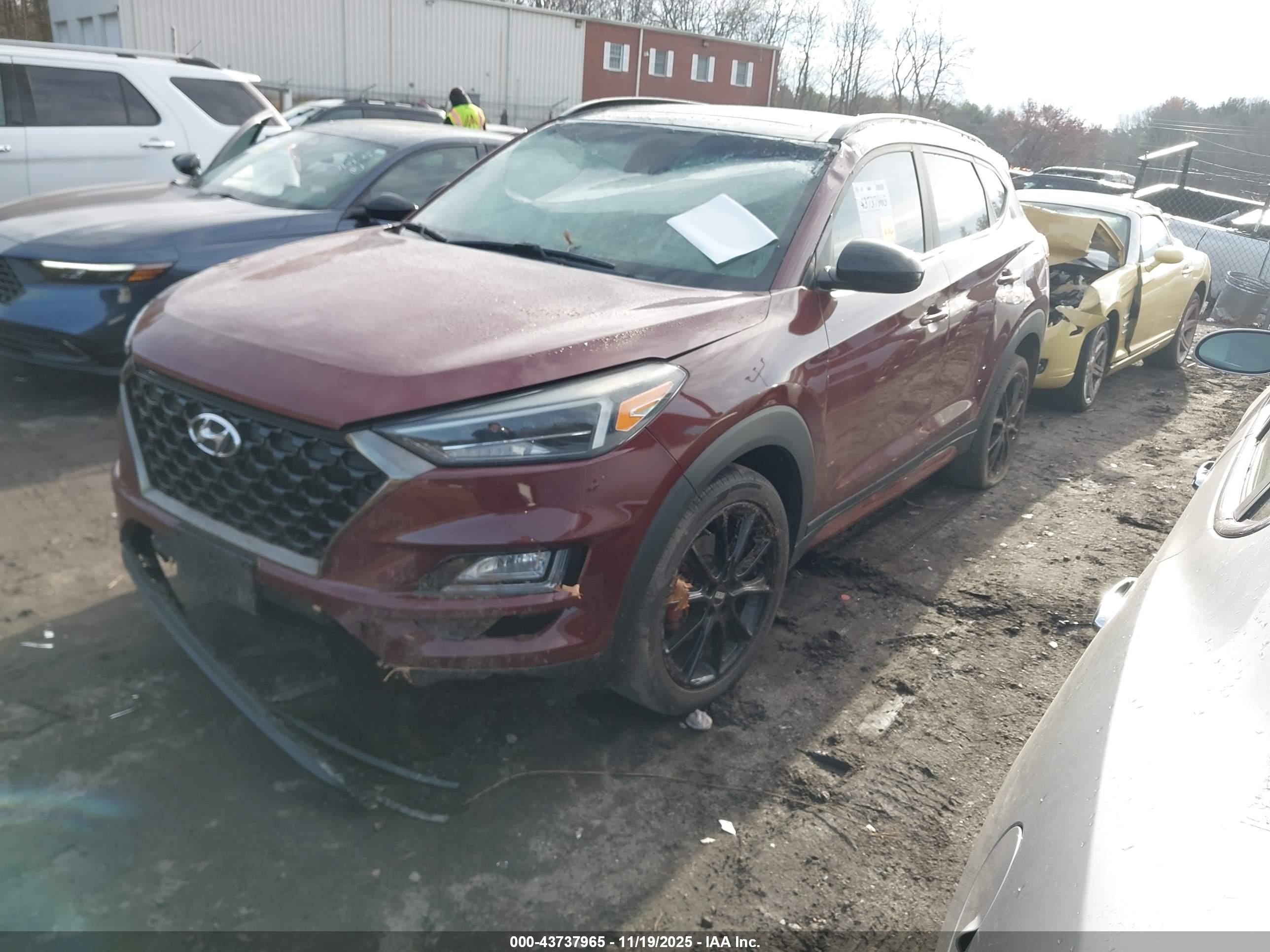 HYUNDAI TUCSON image 2