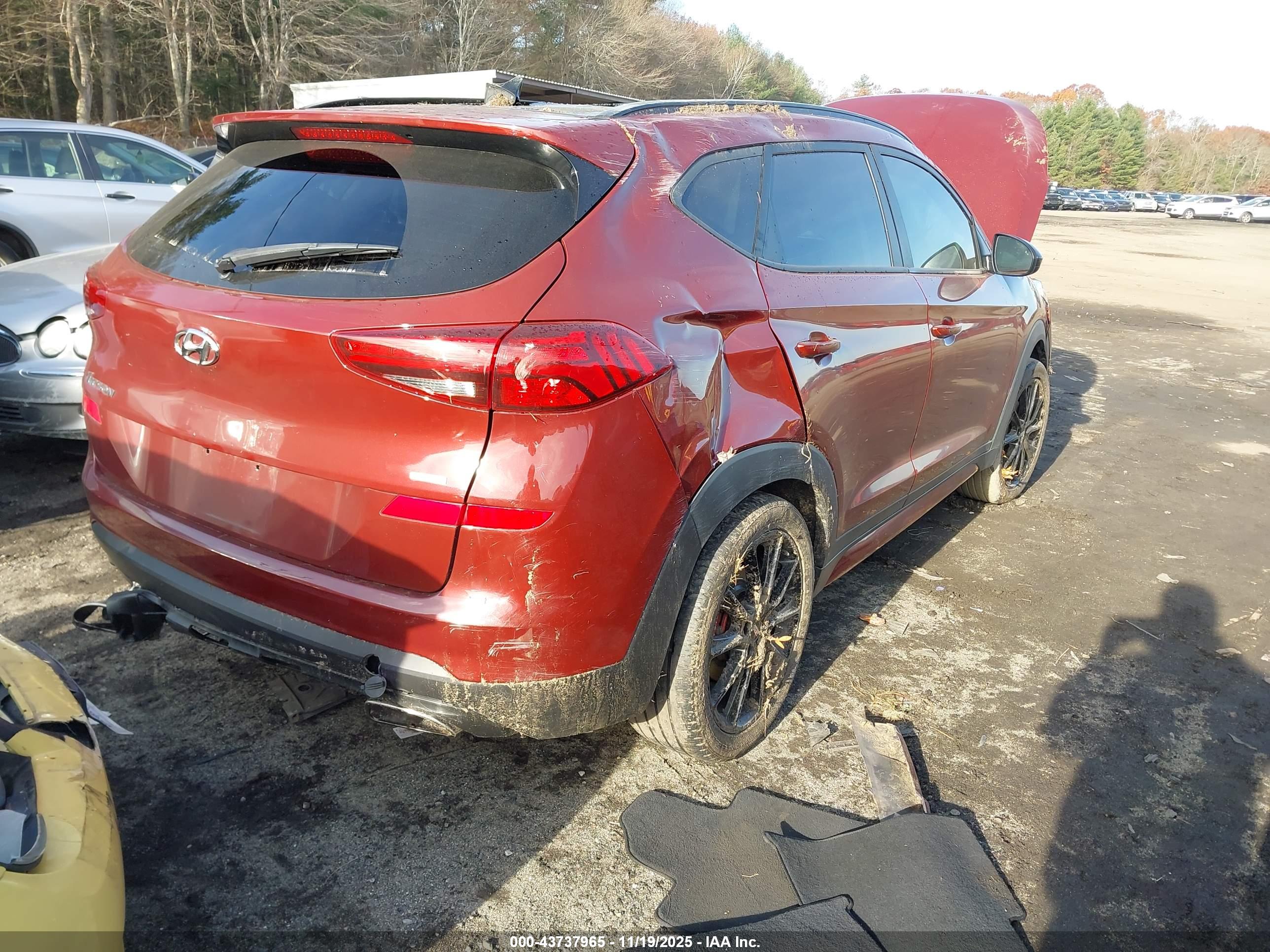 HYUNDAI TUCSON image 4