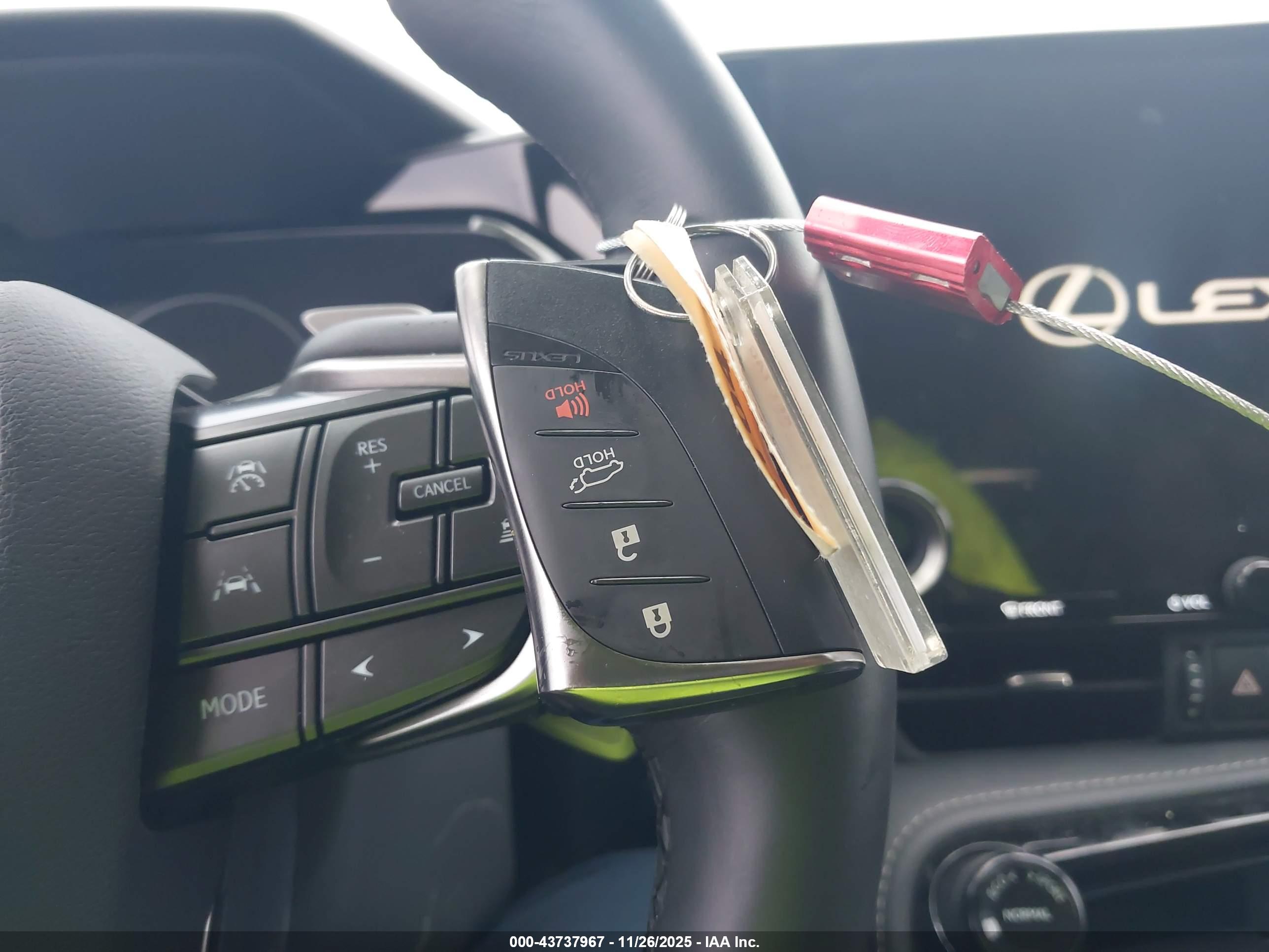 LEXUS NX image 11