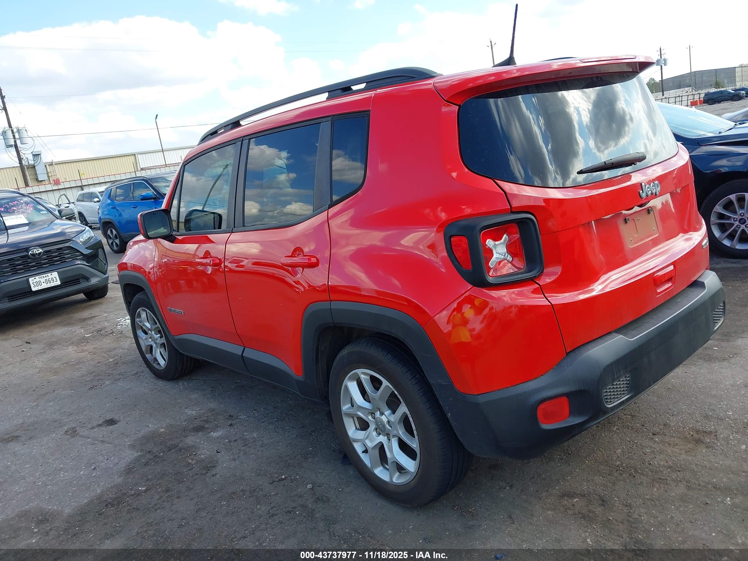 JEEP RENEGADE image 3