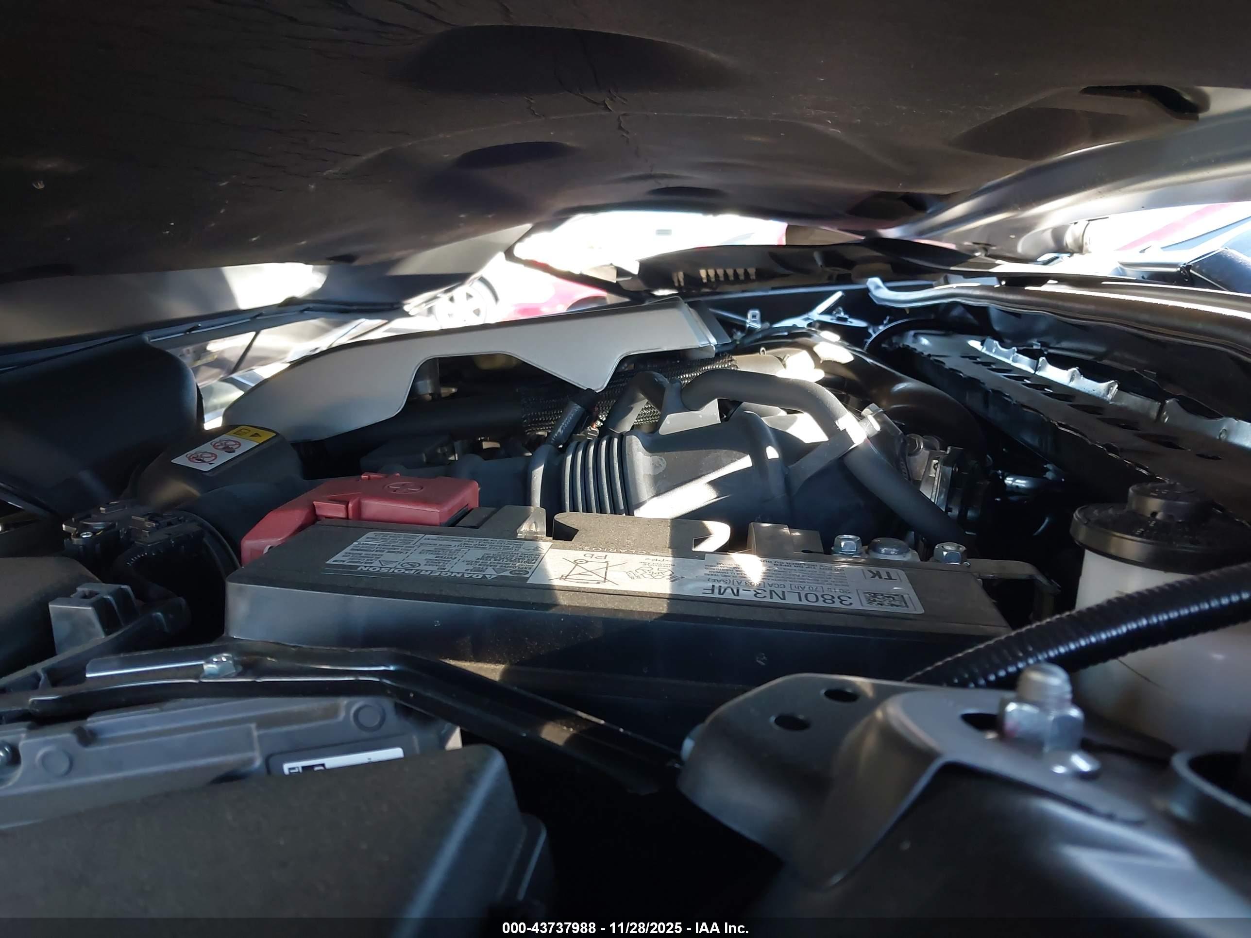 LEXUS ES image 10