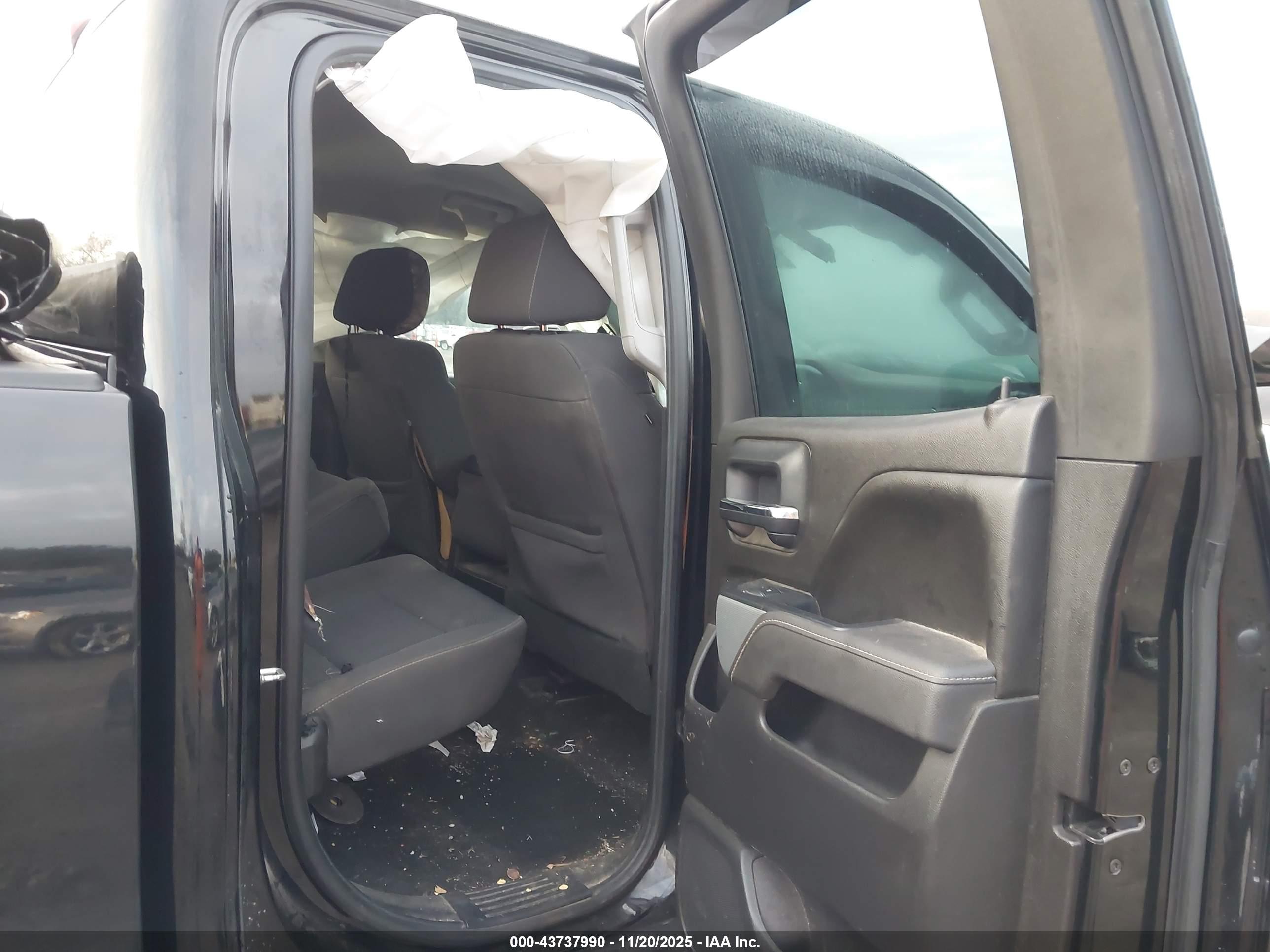 CHEVROLET SILVERADO image 8