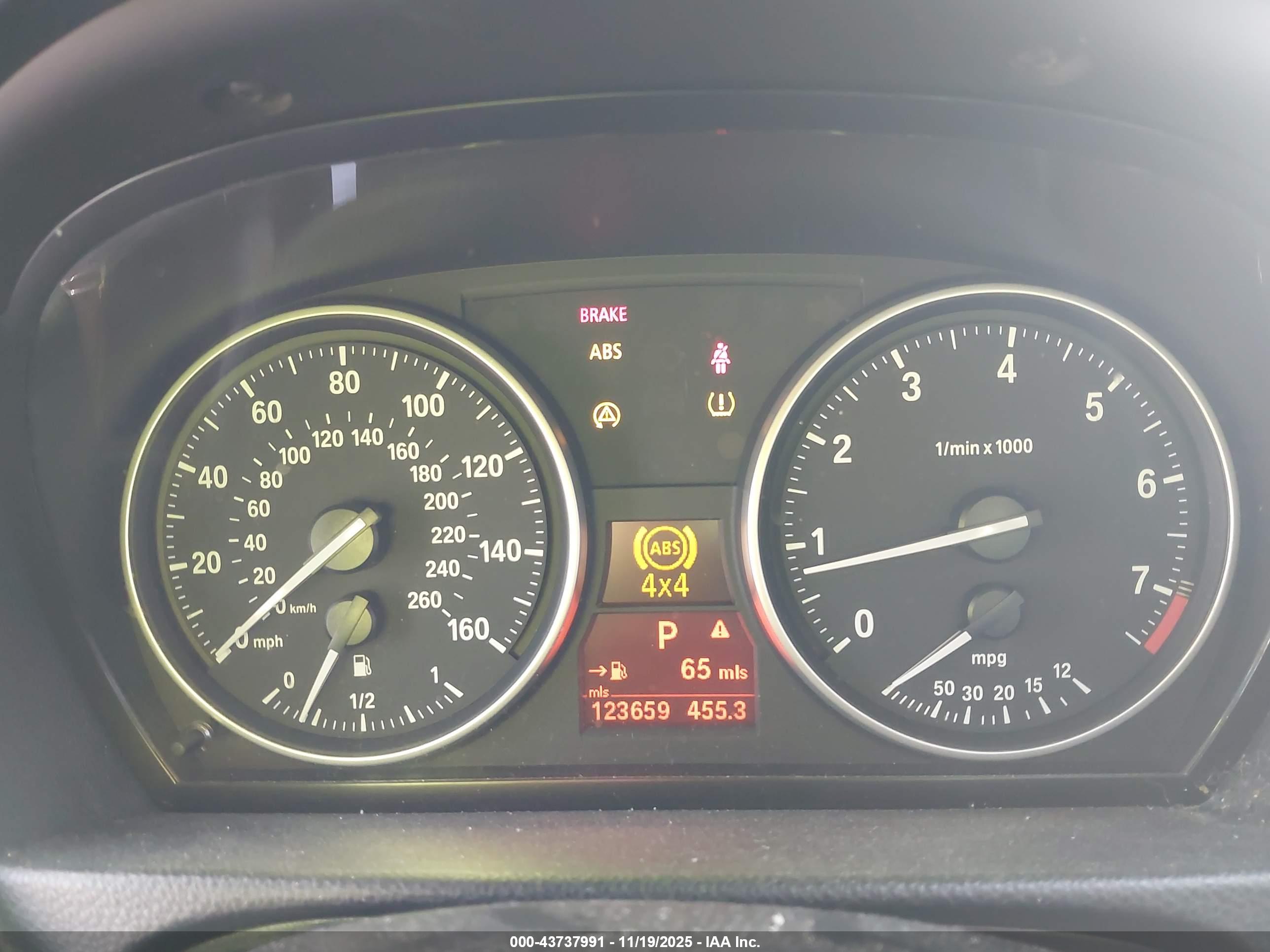 BMW 328XI image 7