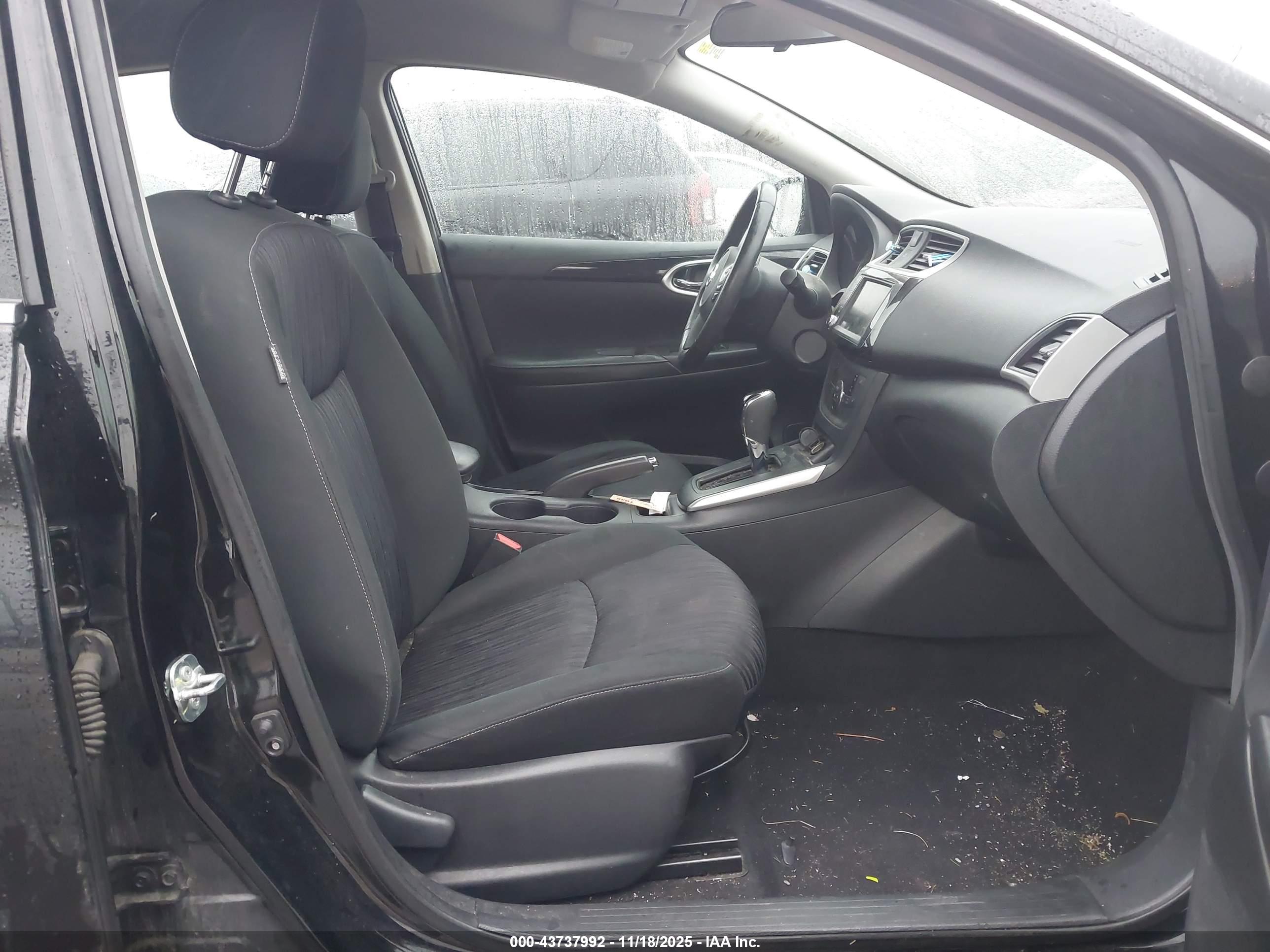 NISSAN SENTRA image 5