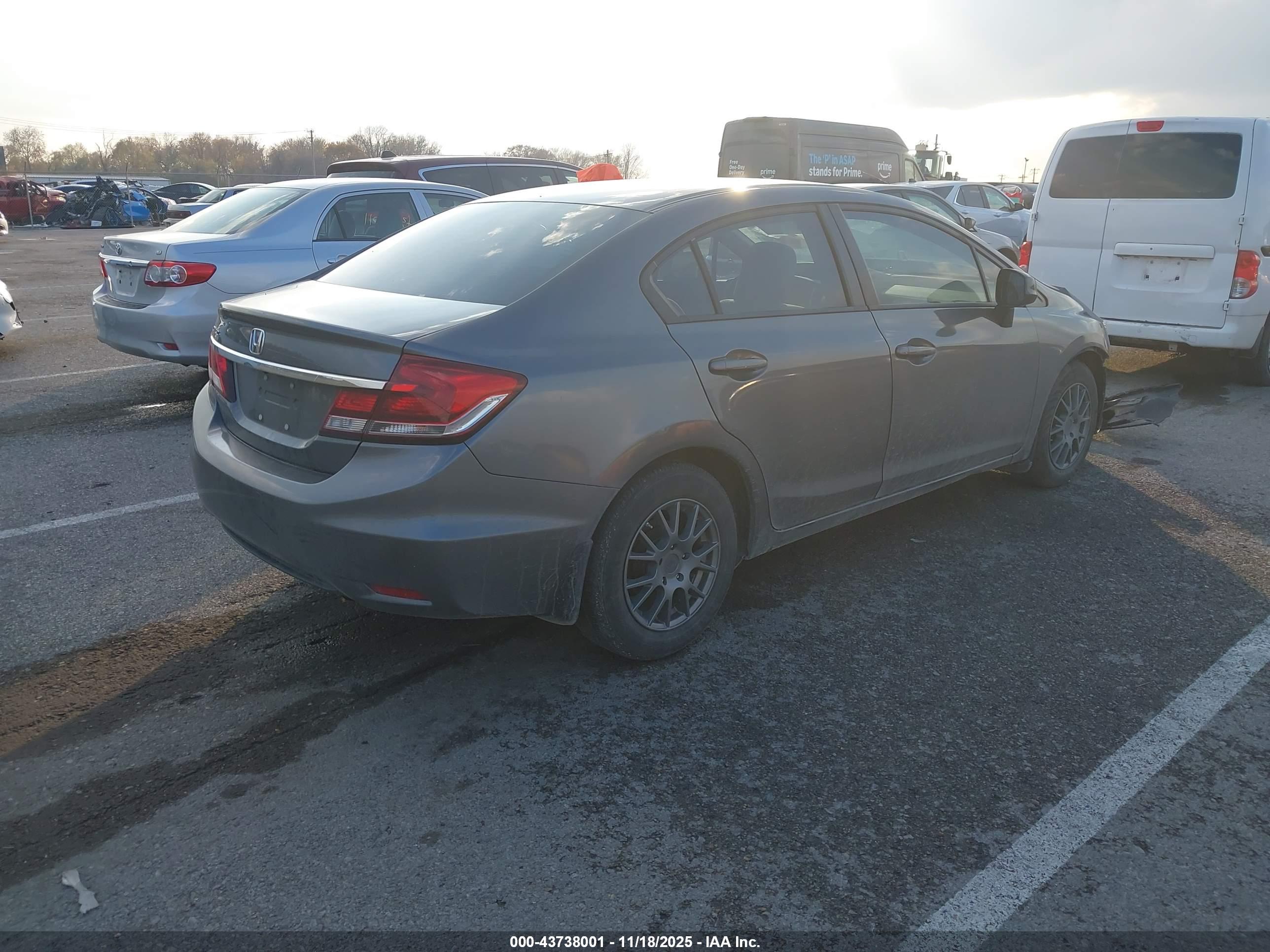HONDA CIVIC image 4
