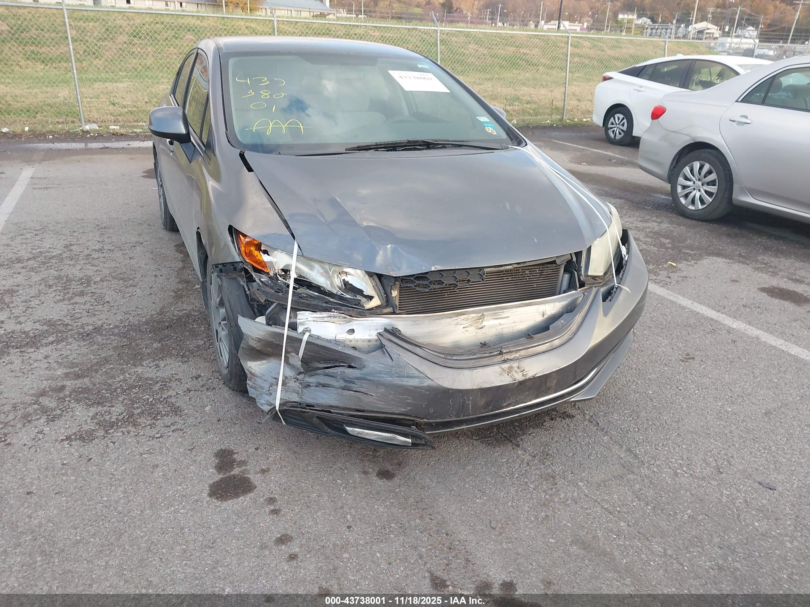 HONDA CIVIC image 6