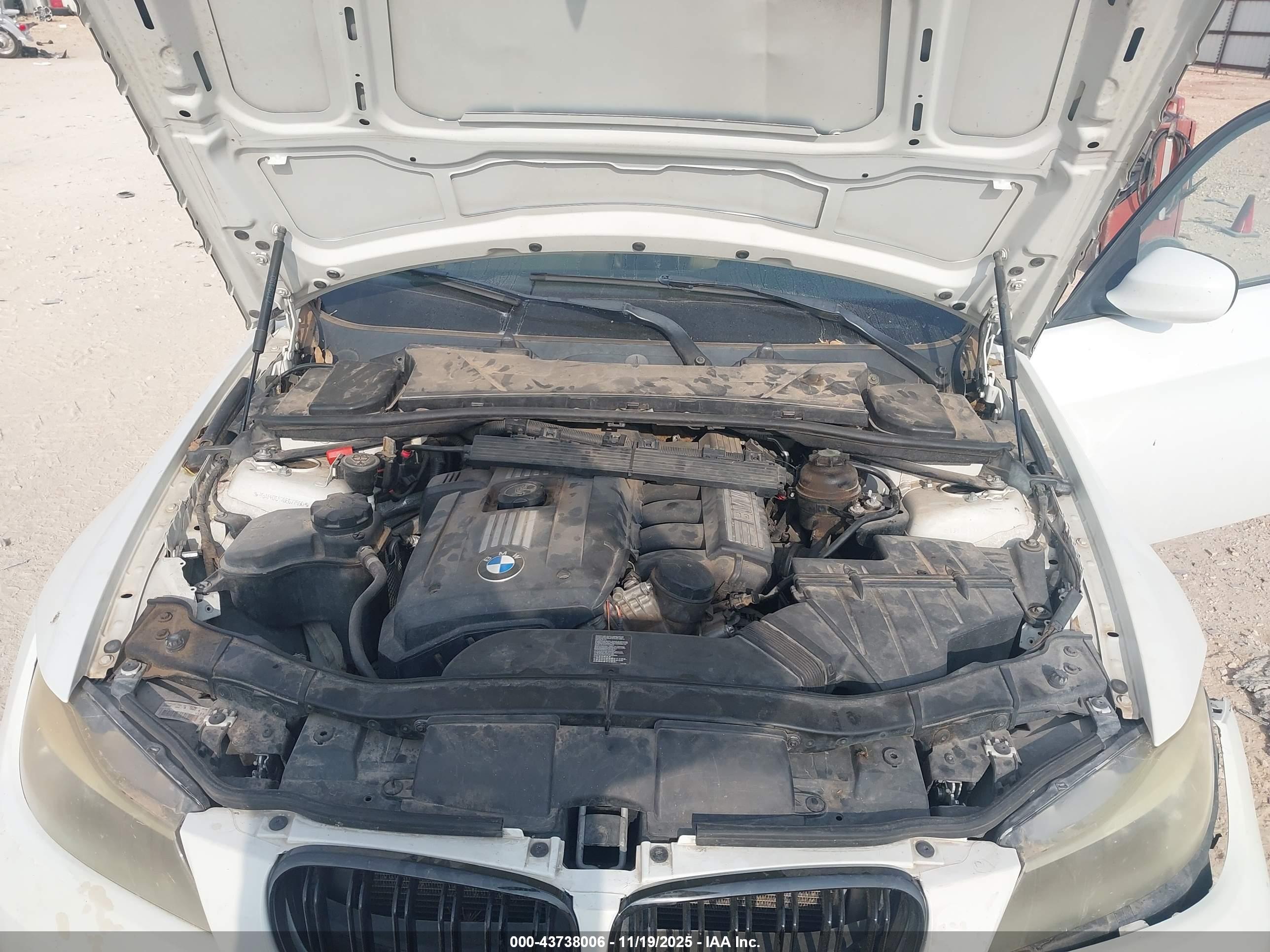 BMW 328I image 10