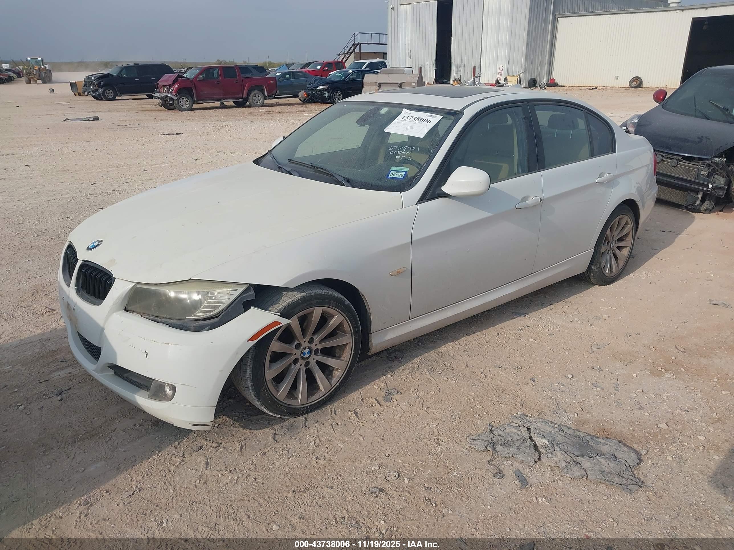 BMW 328I image 2