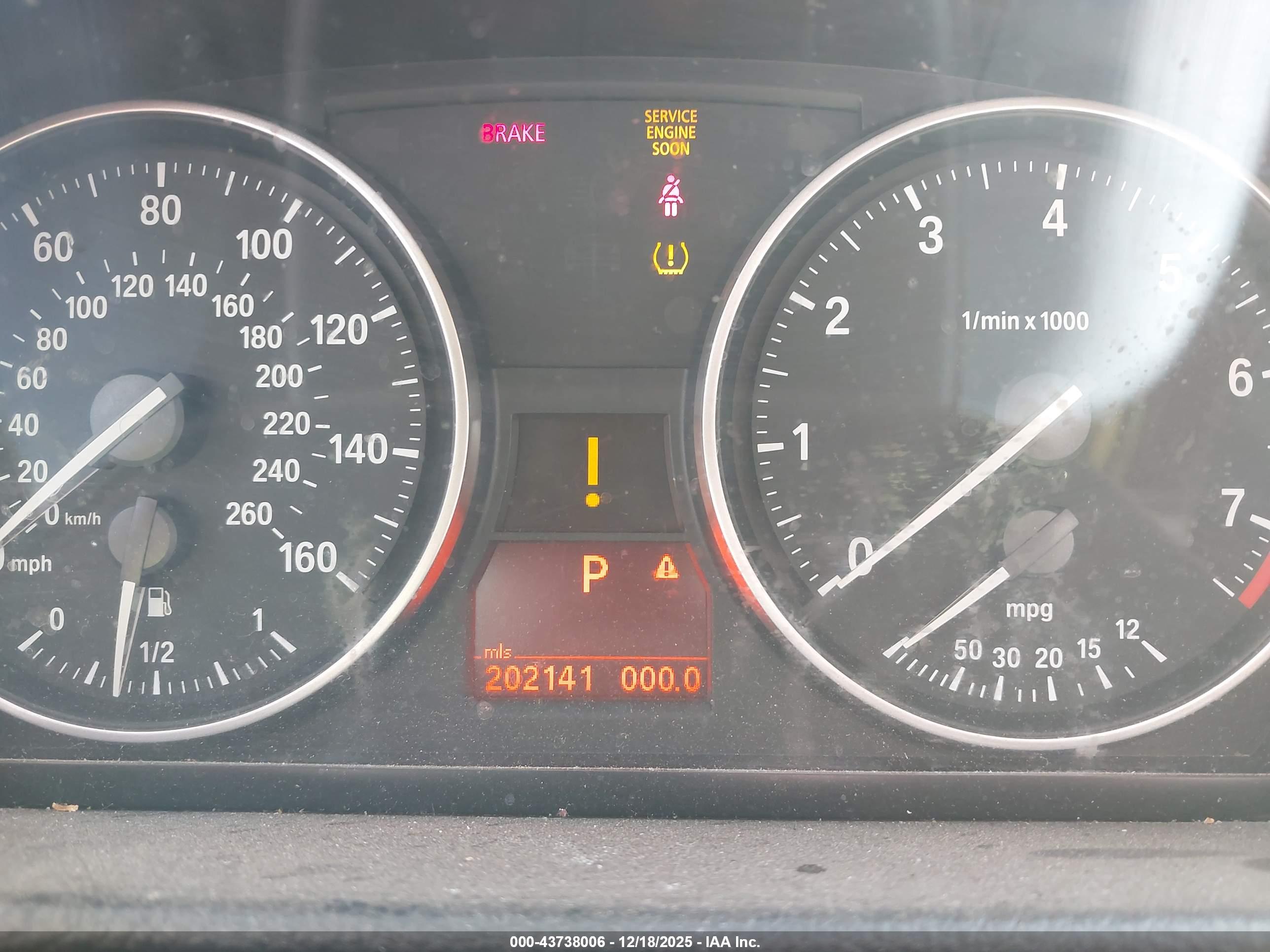 BMW 328I image 7