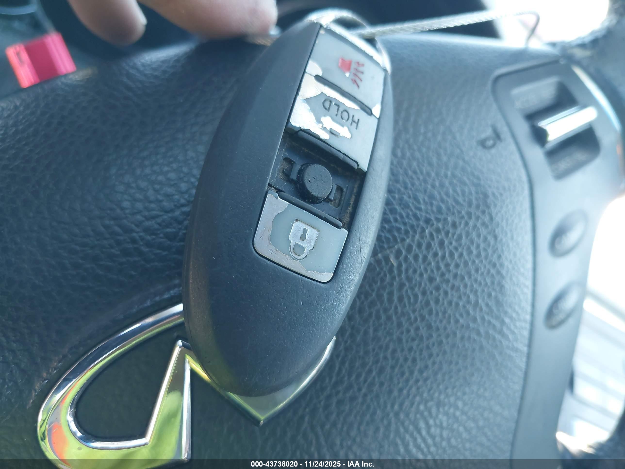 INFINITI M35X image 11