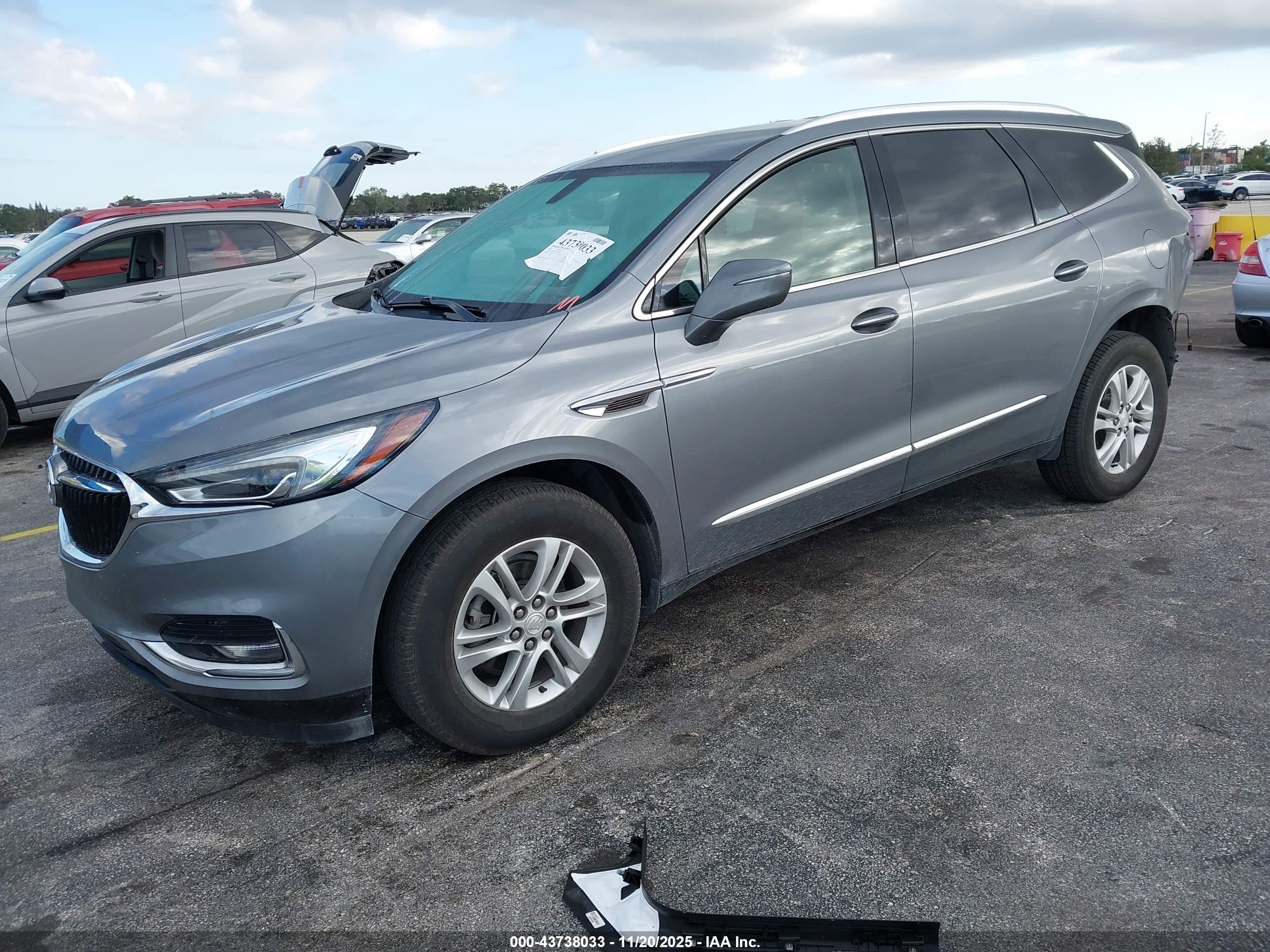 BUICK ENCLAVE image 2