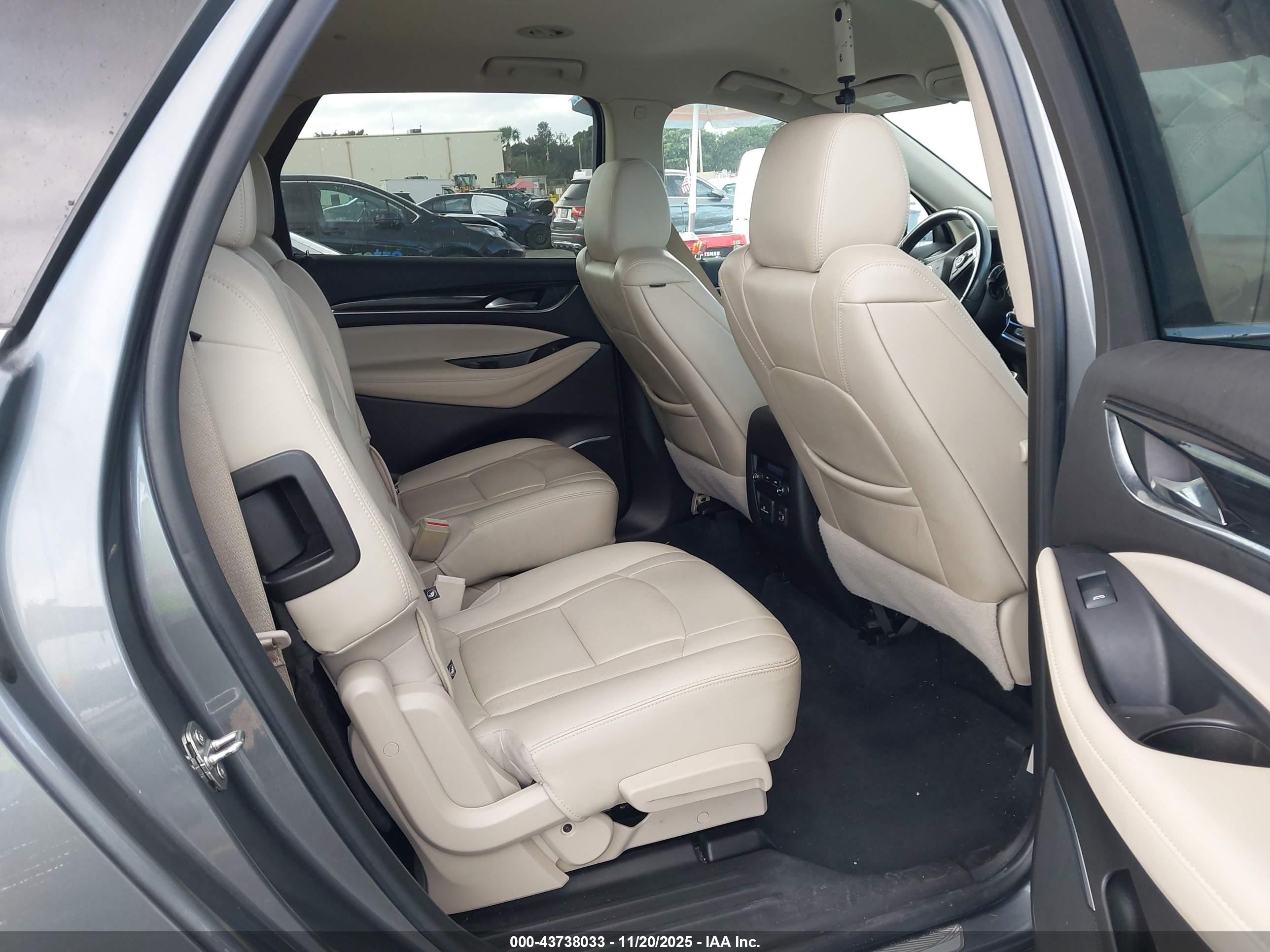 BUICK ENCLAVE image 5
