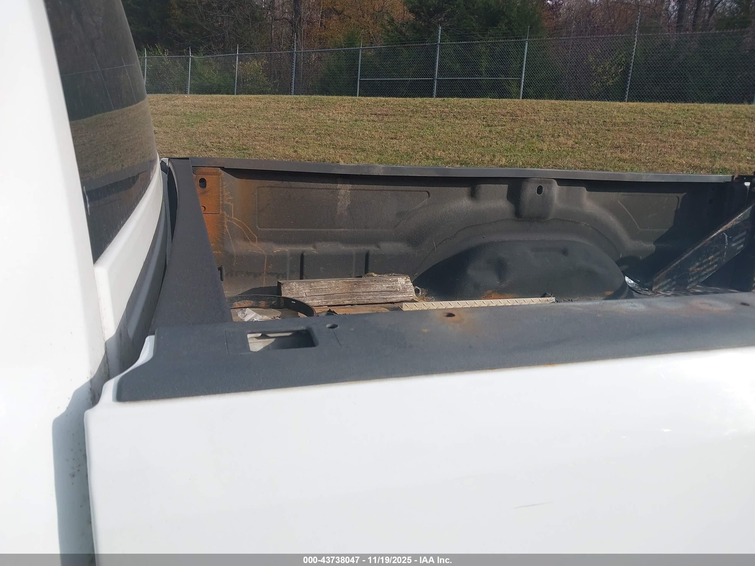 RAM 2500 image 8