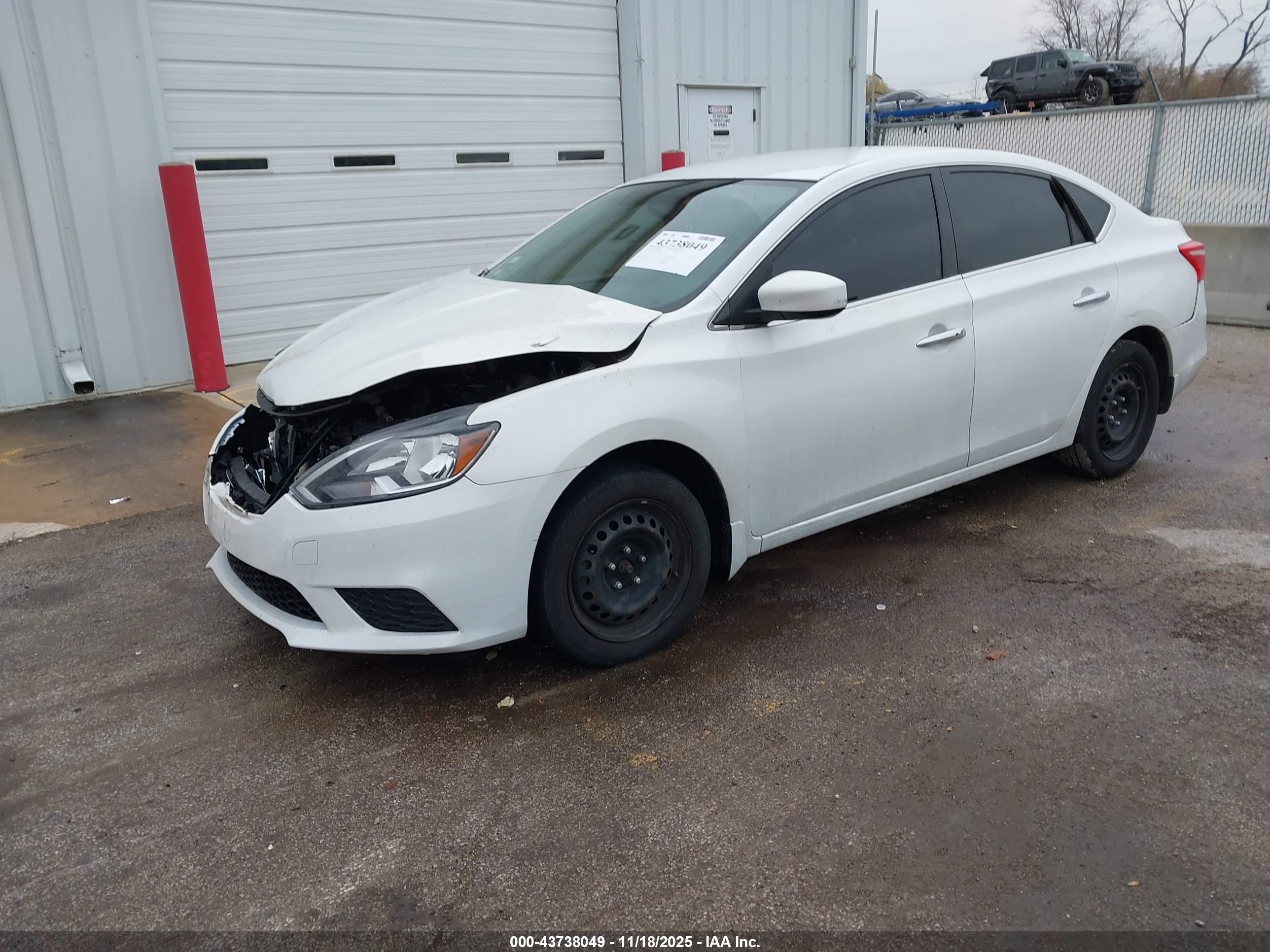 NISSAN SENTRA image 2