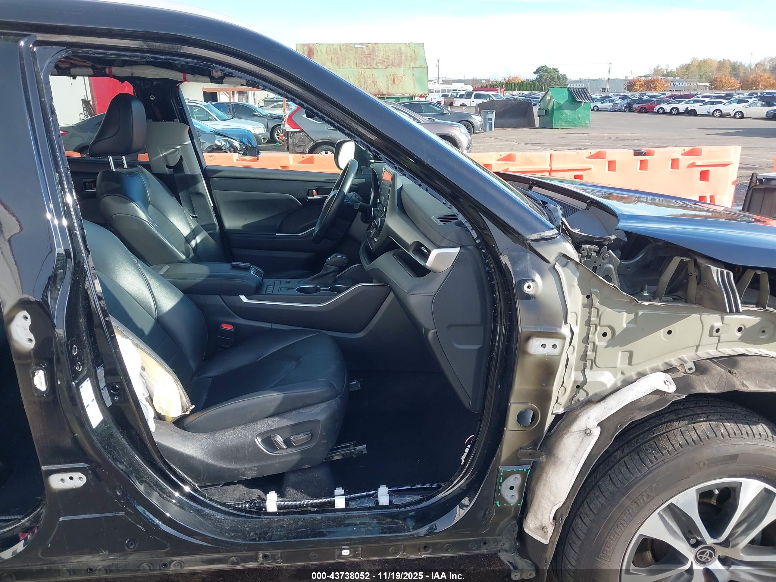 TOYOTA HIGHLANDER image 5