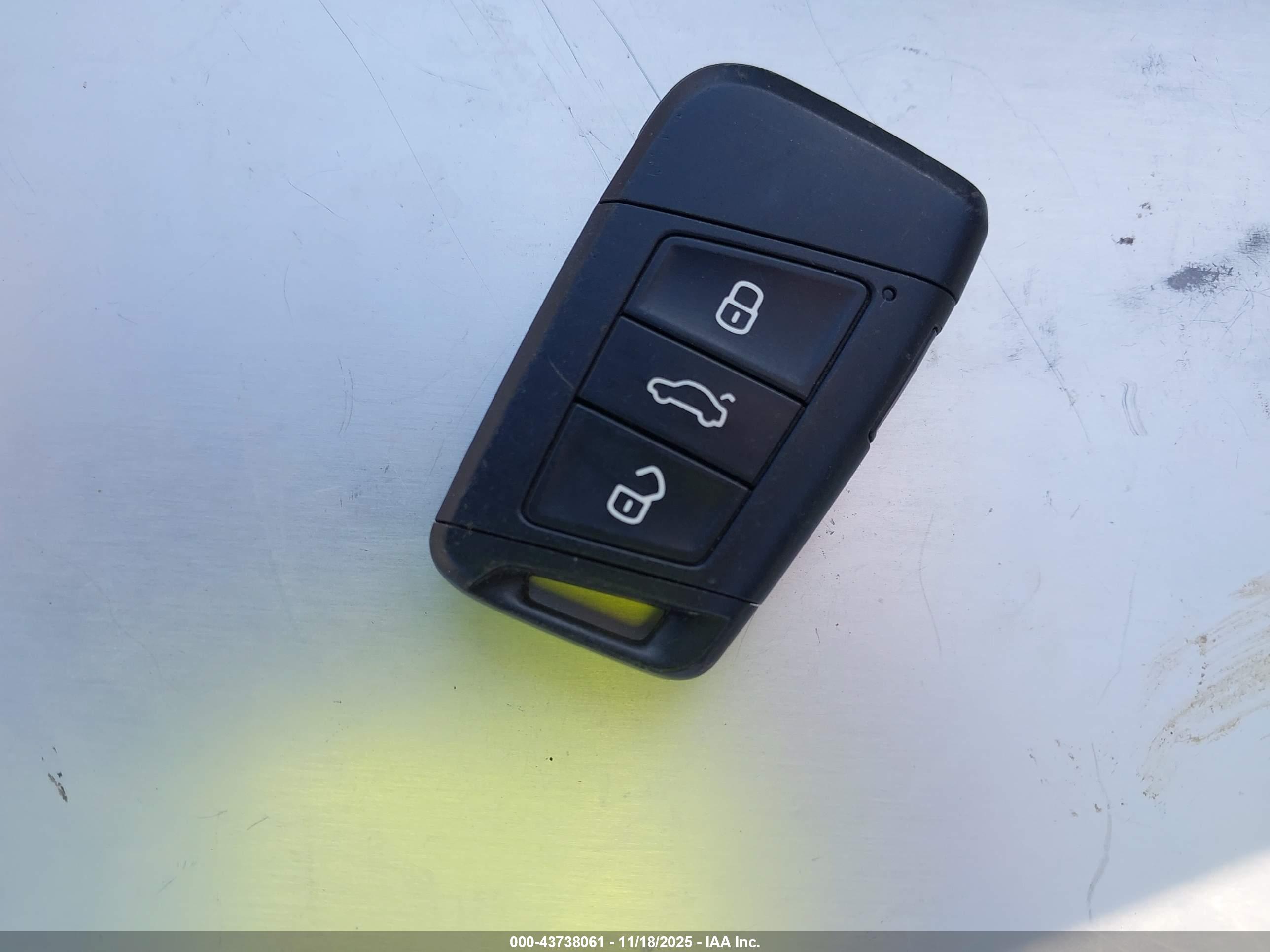 VOLKSWAGEN JETTA image 11