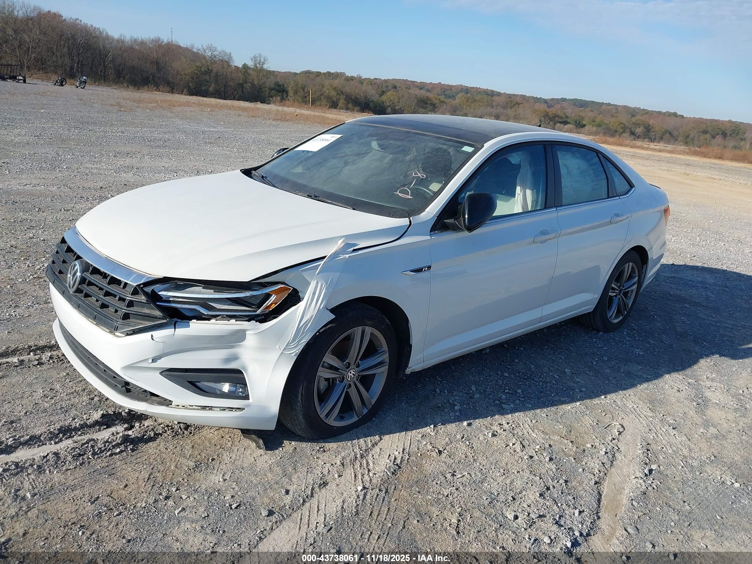 VOLKSWAGEN JETTA image 2