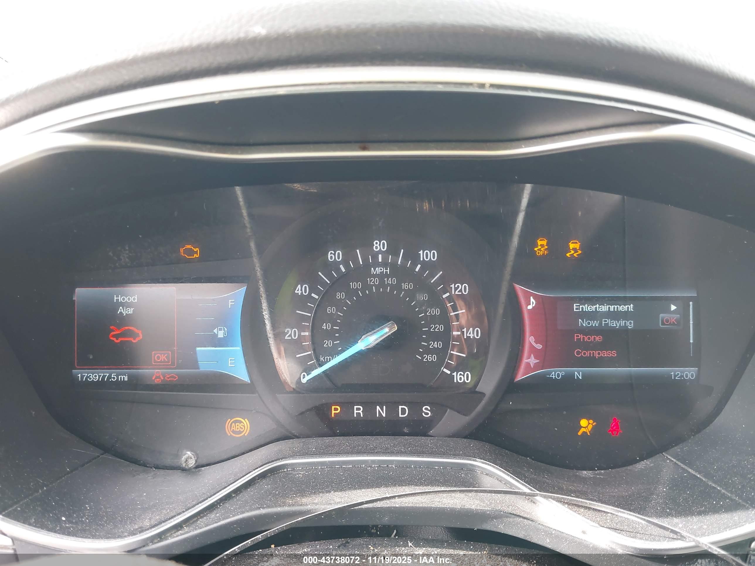 FORD FUSION image 7