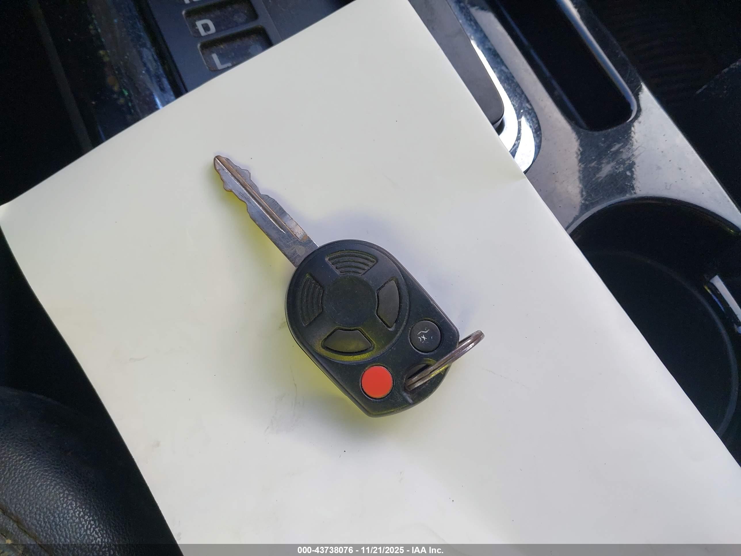 FORD ESCAPE image 11