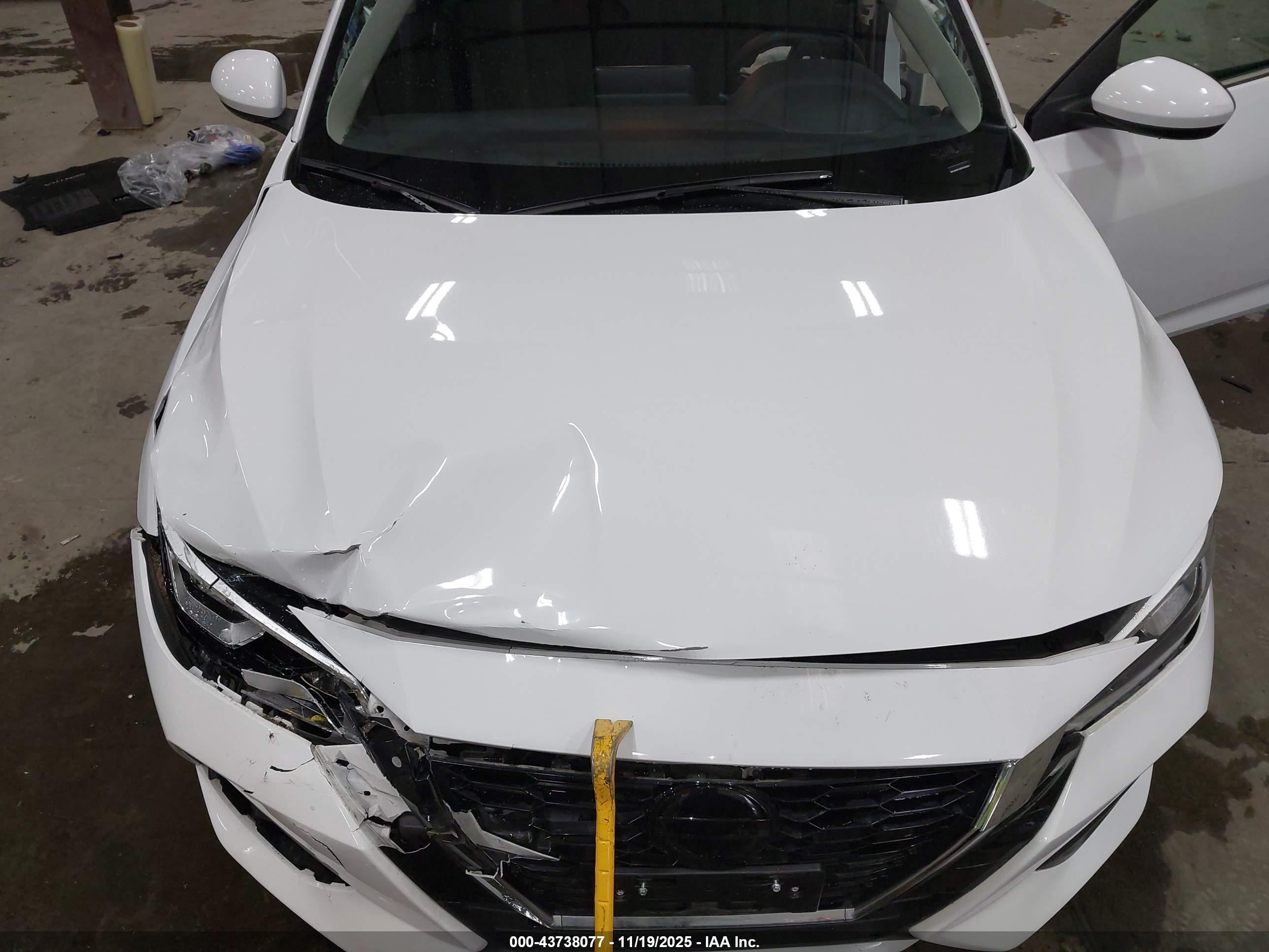 NISSAN SENTRA image 10