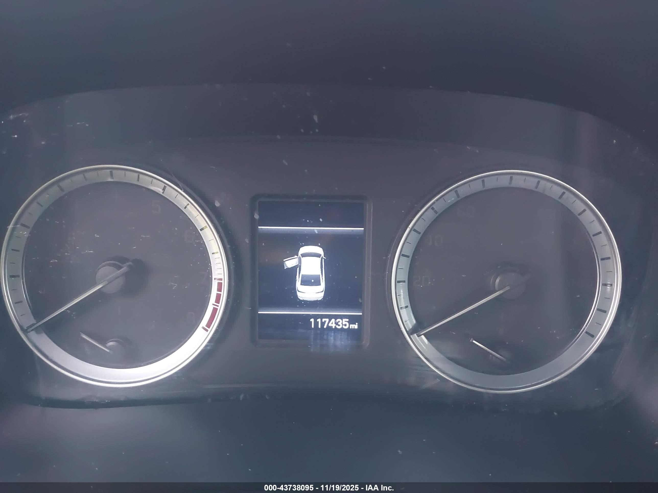 HYUNDAI SONATA image 7
