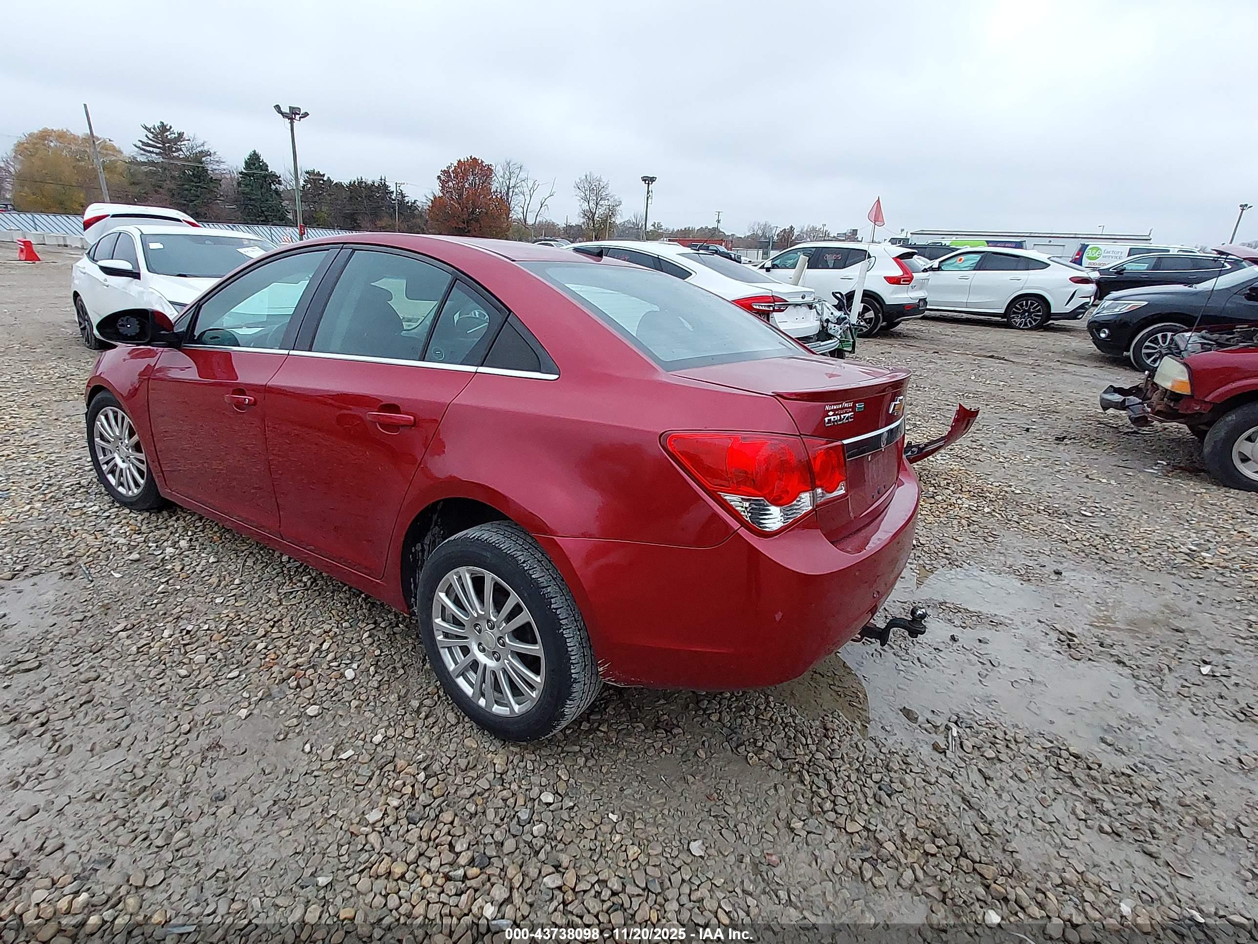 CHEVROLET CRUZE image 3