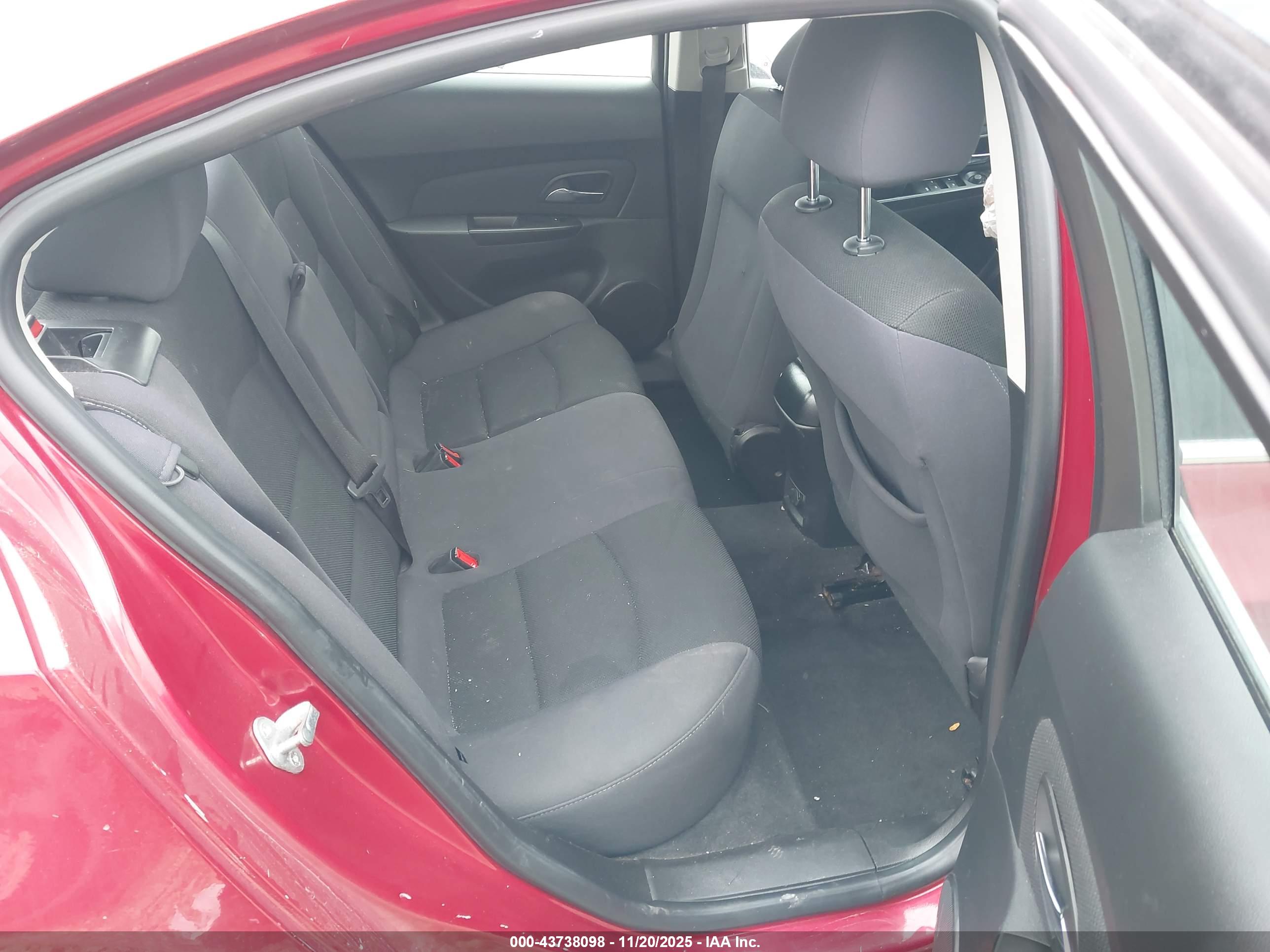 CHEVROLET CRUZE image 8