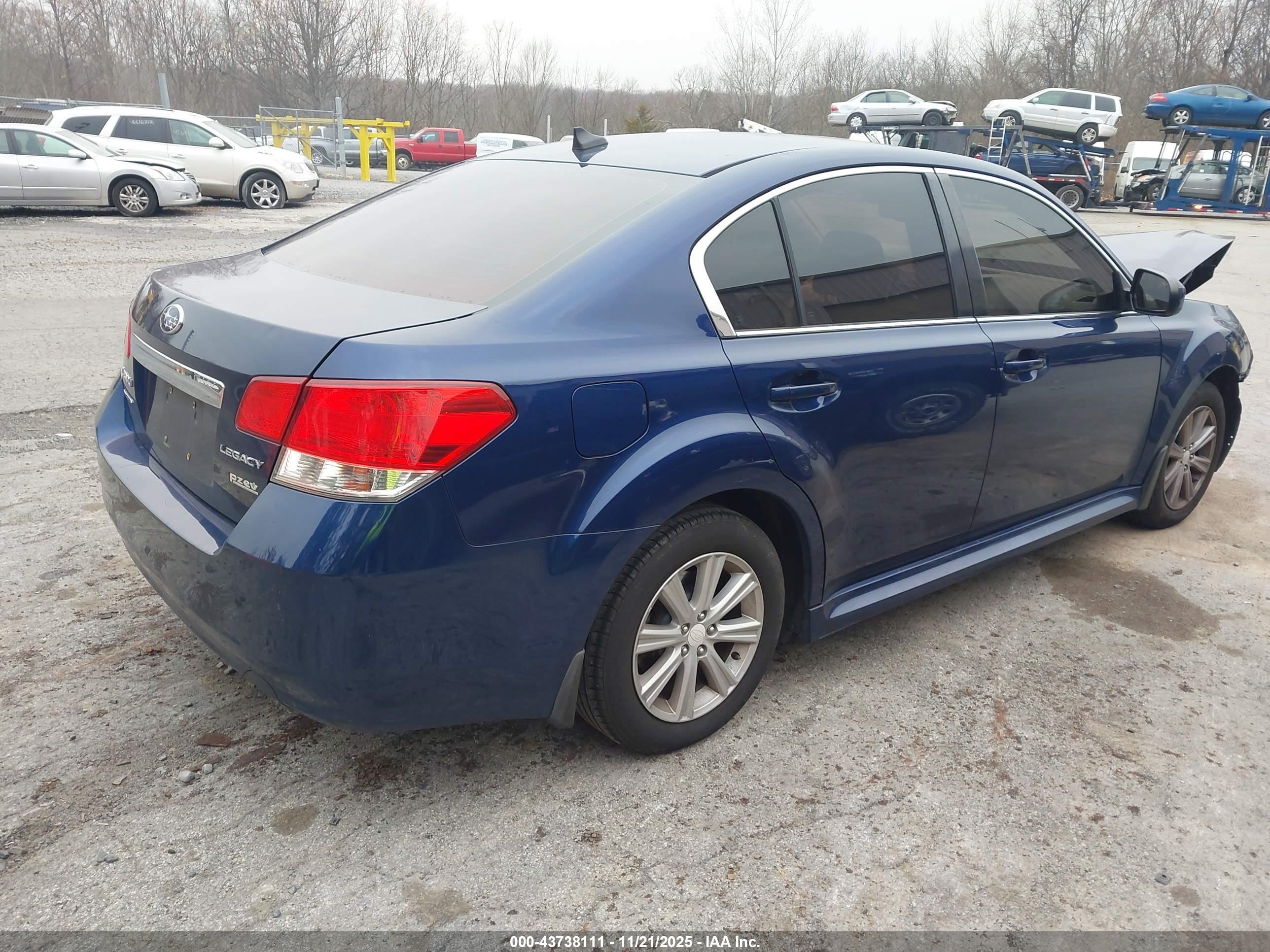 SUBARU LEGACY image 4