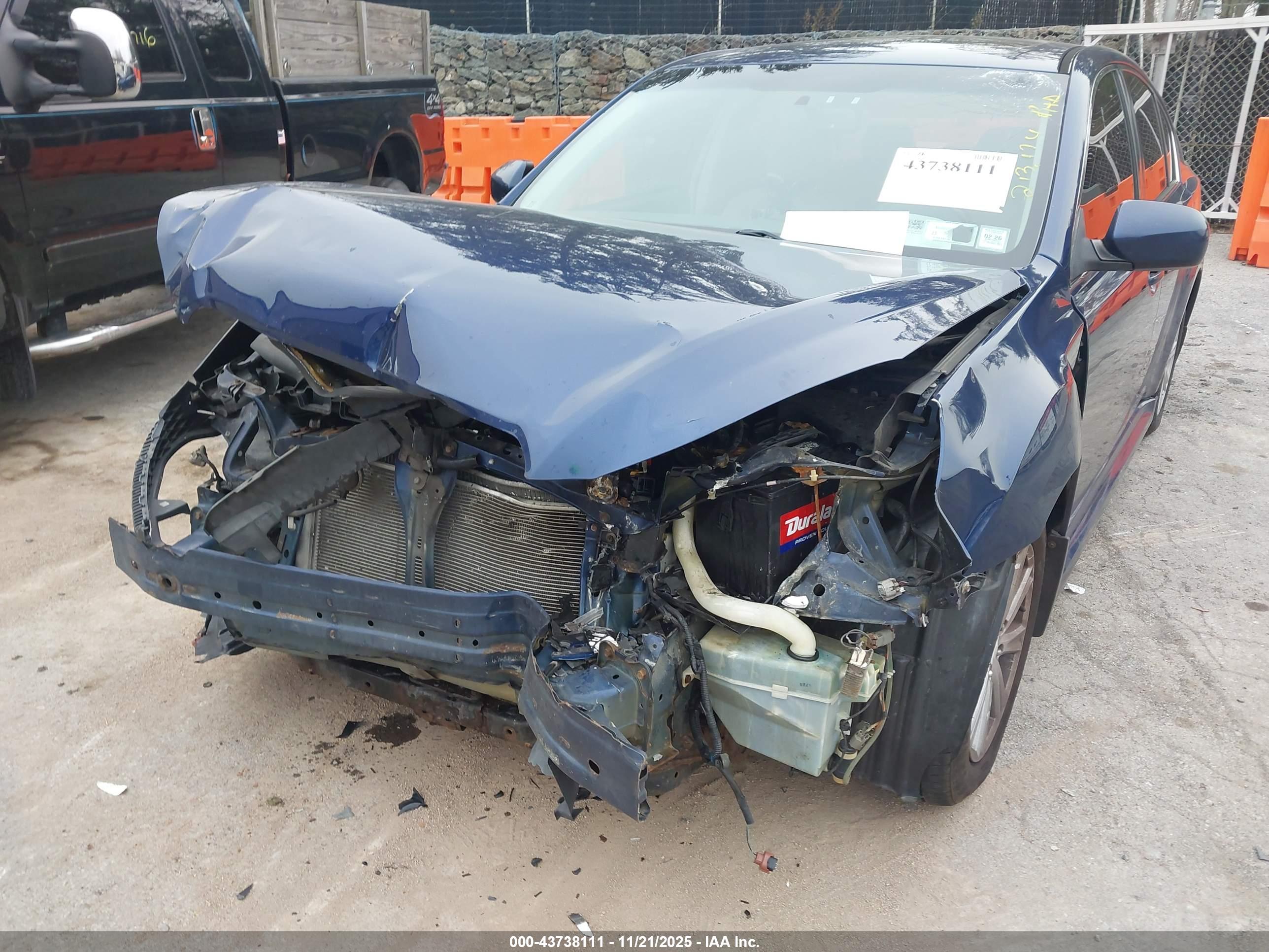 SUBARU LEGACY image 6