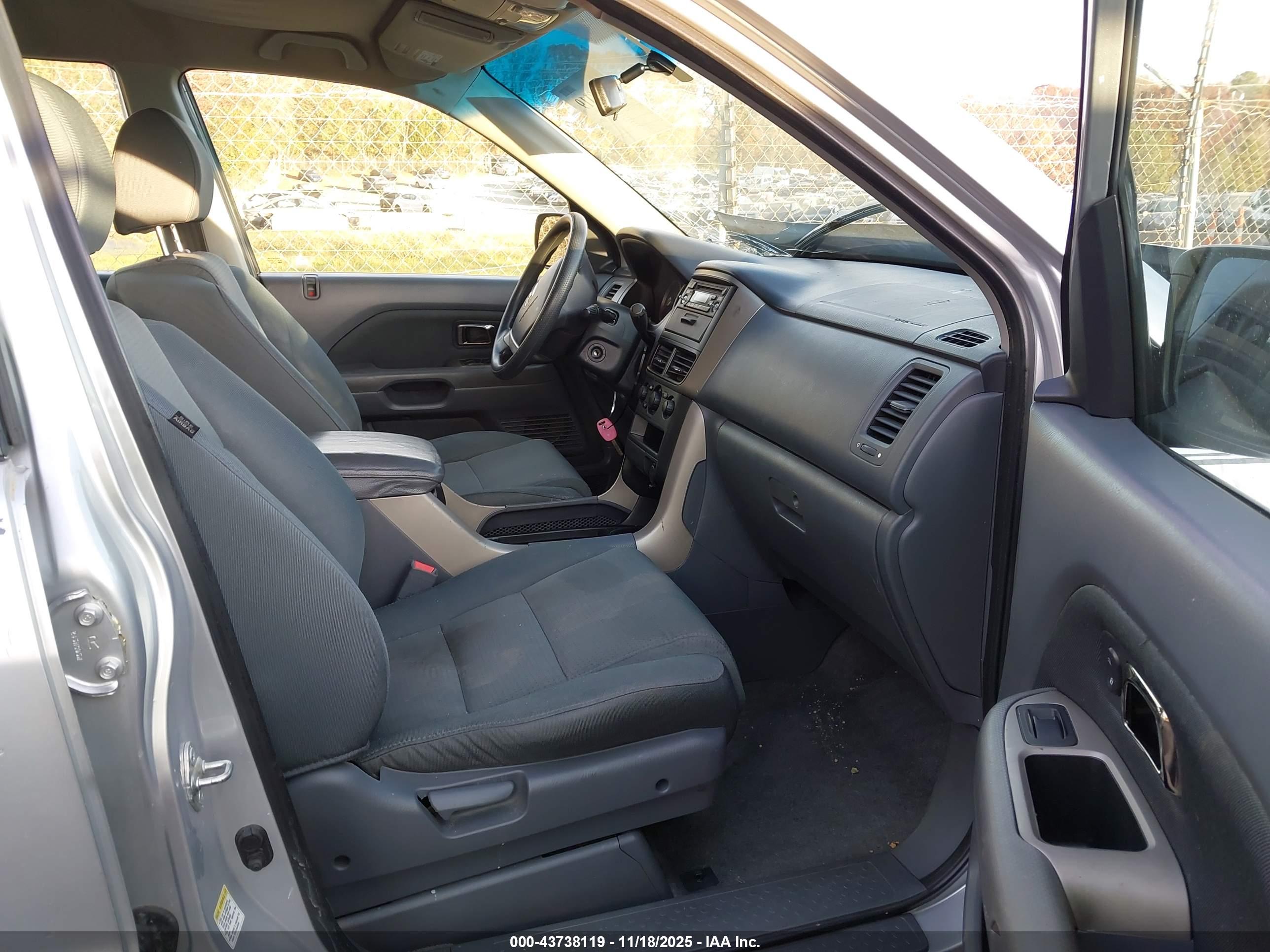 HONDA PILOT image 5