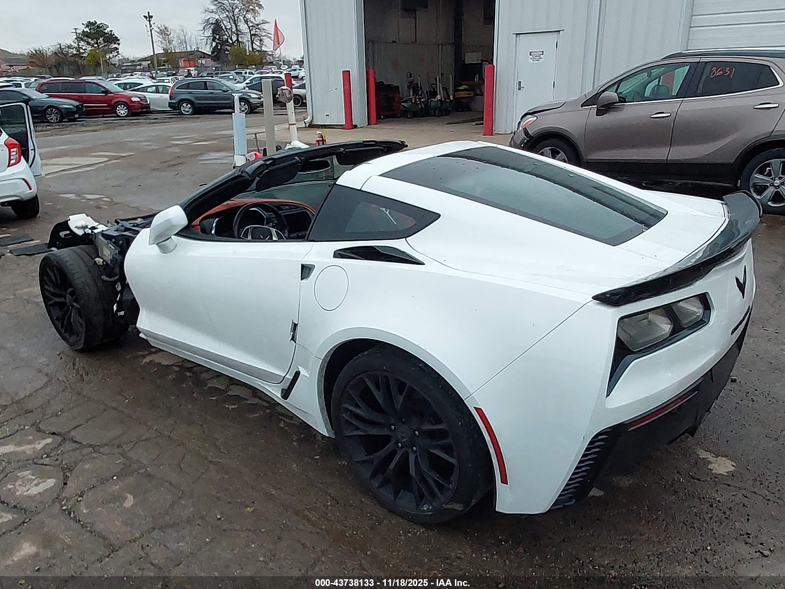 CHEVROLET CORVETTE image 3