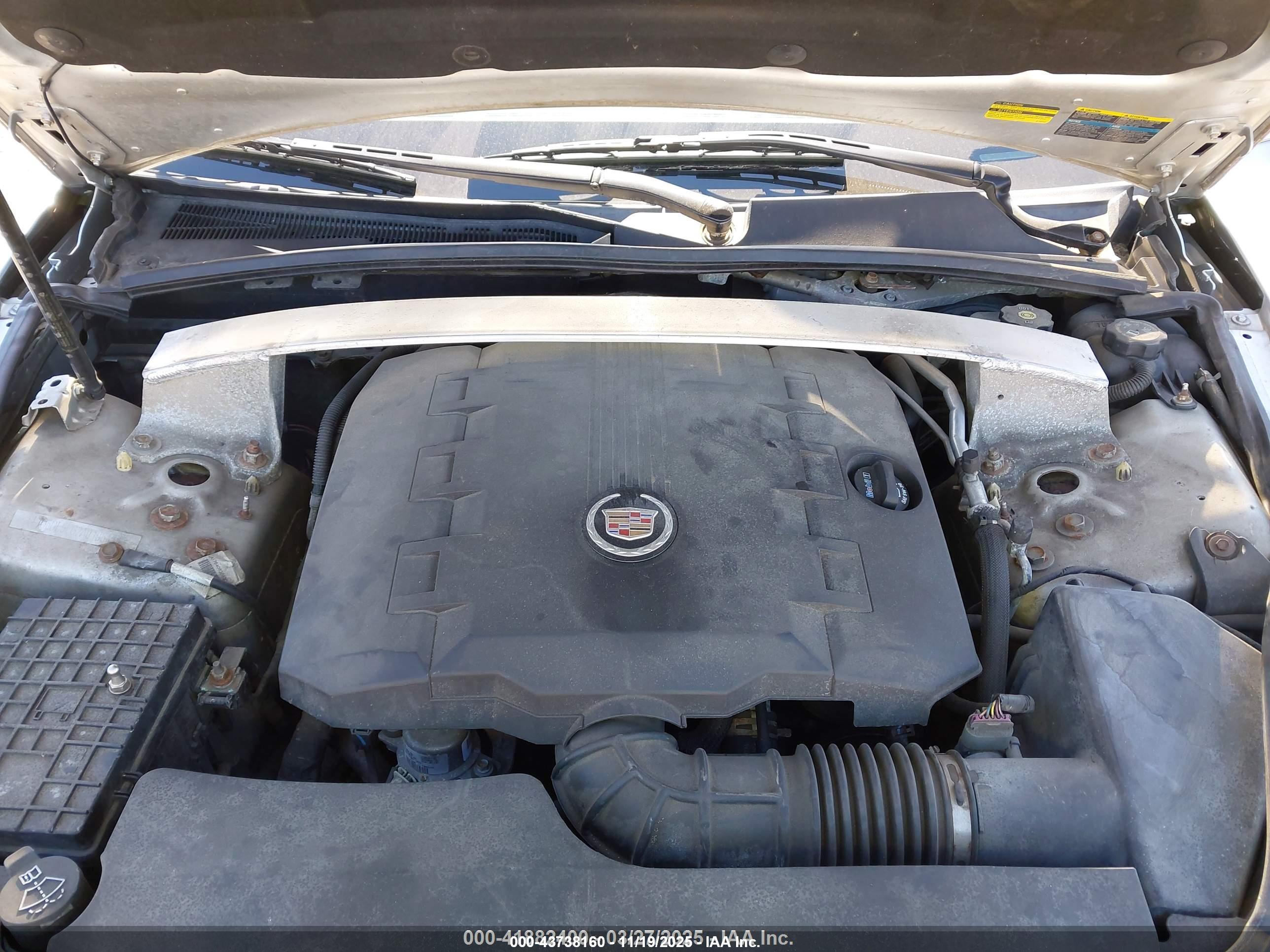 CADILLAC CTS image 10