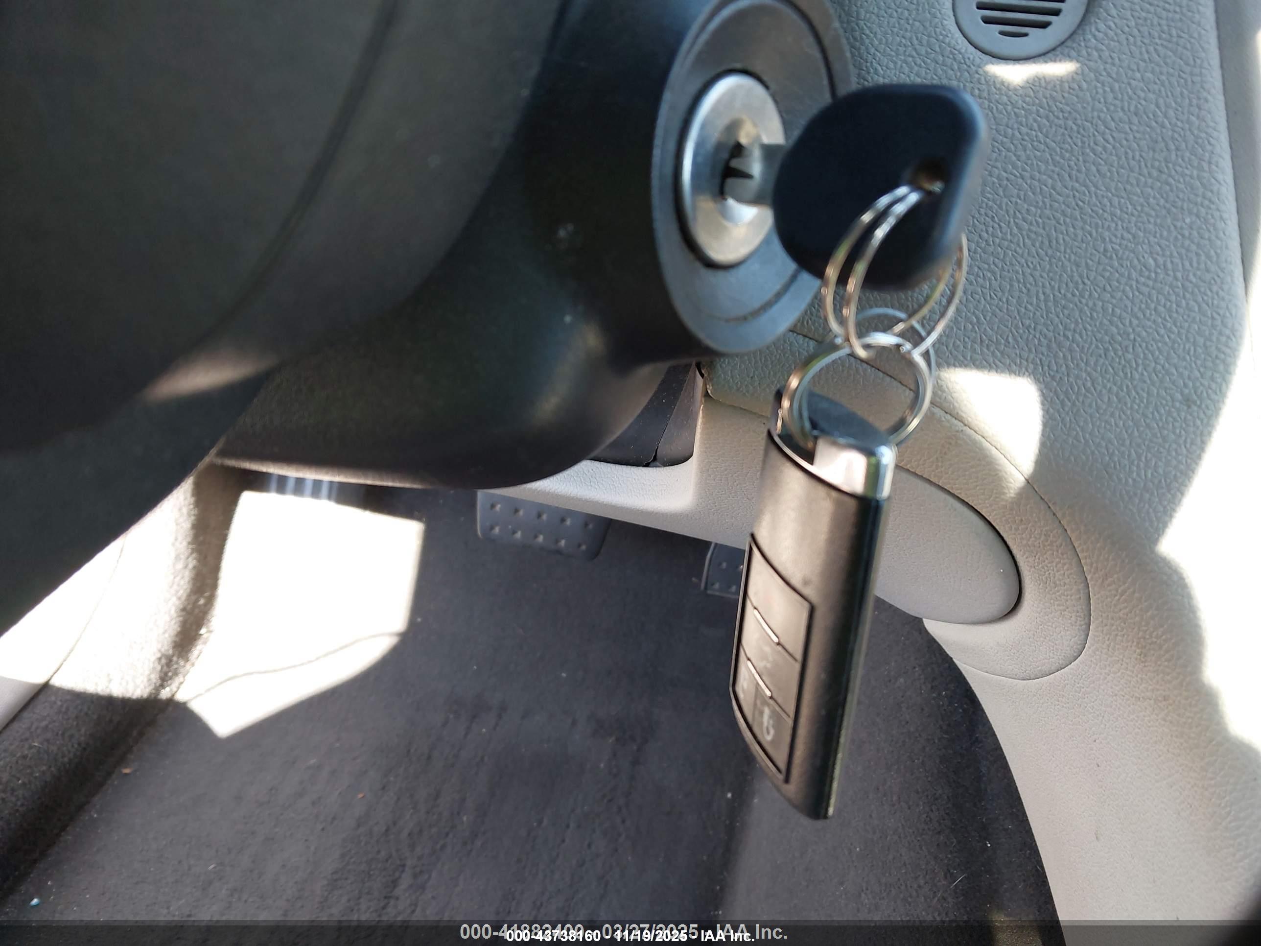 CADILLAC CTS image 11