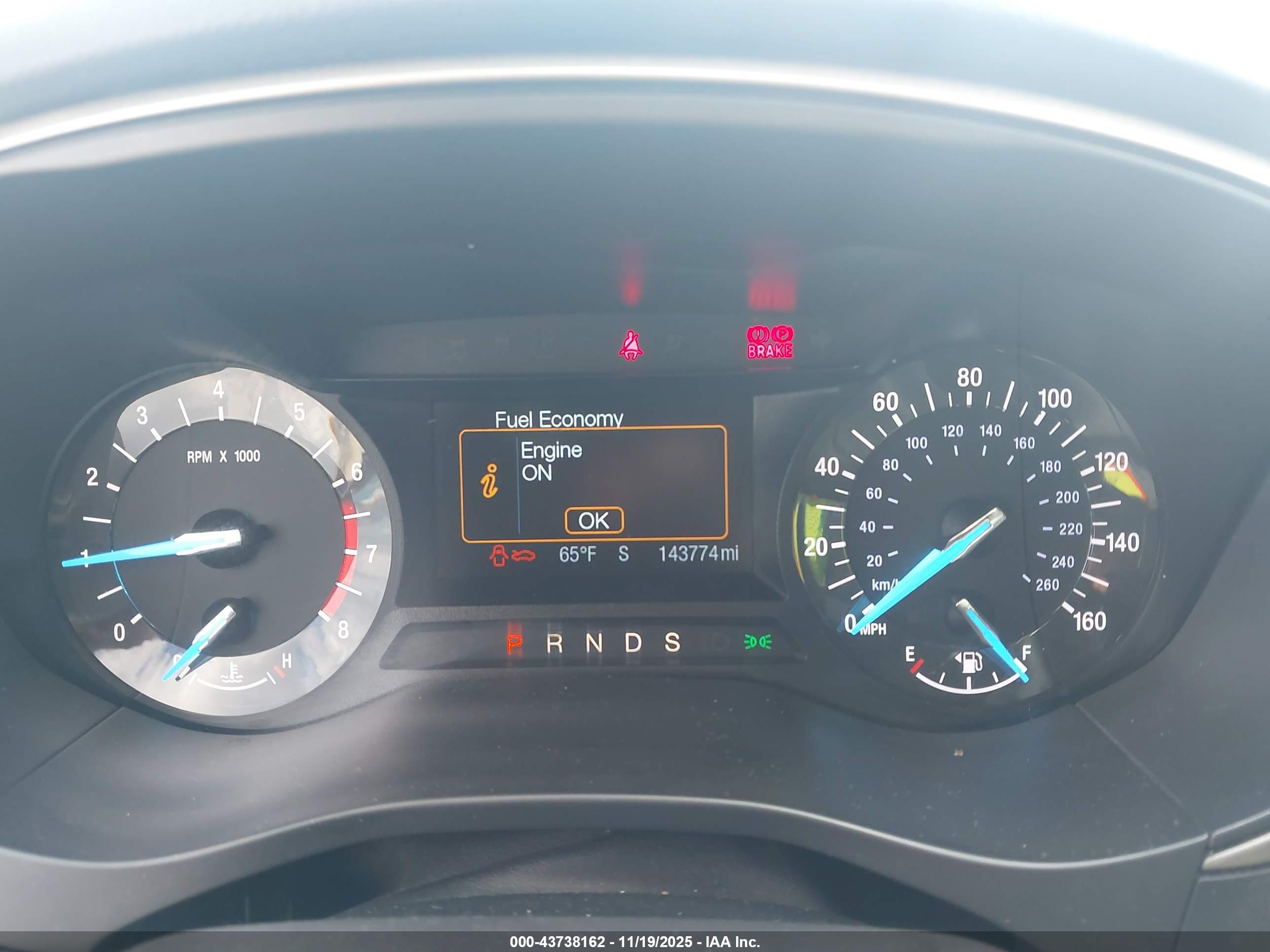 FORD FUSION image 7