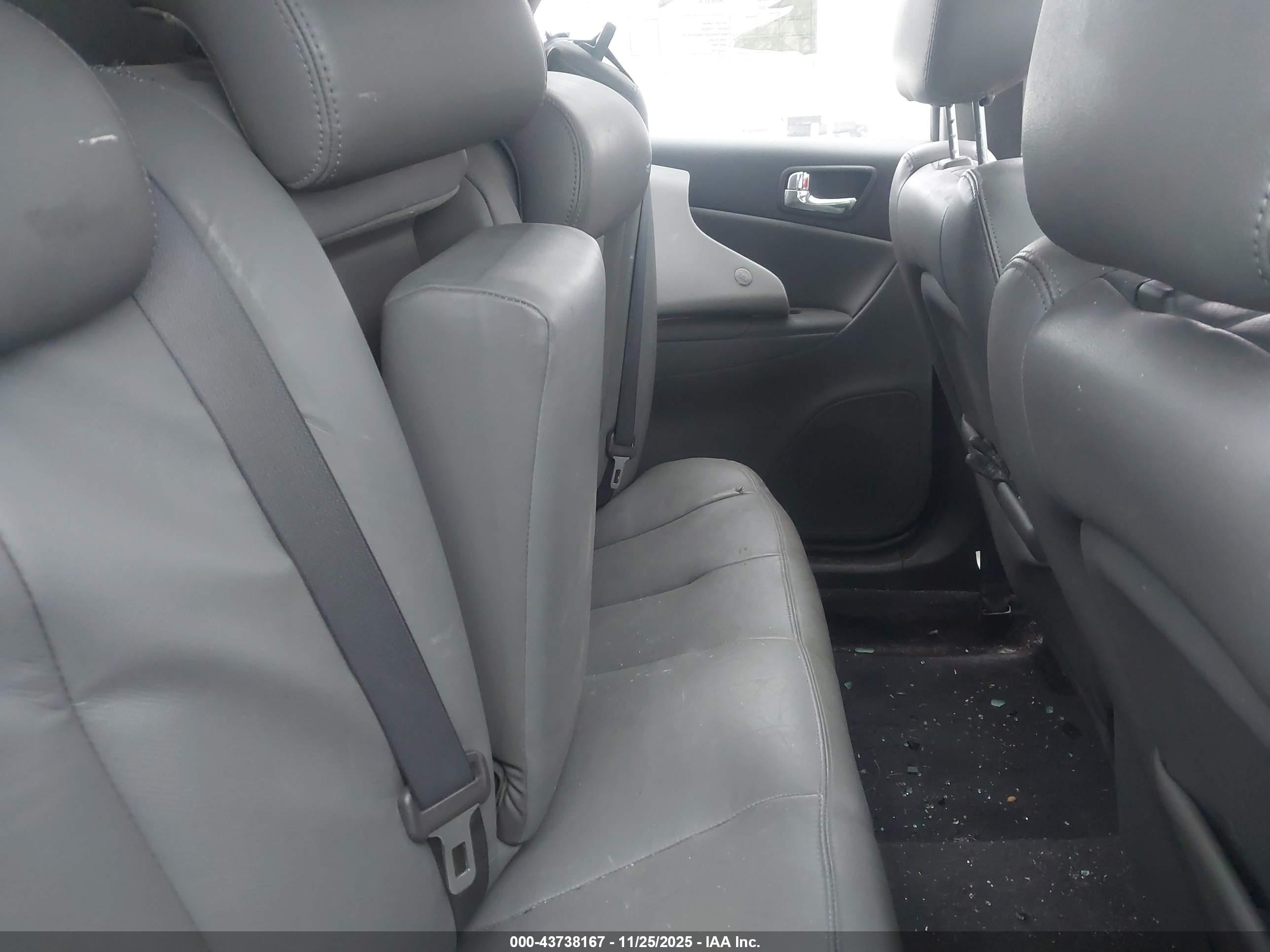 HYUNDAI SONATA image 8