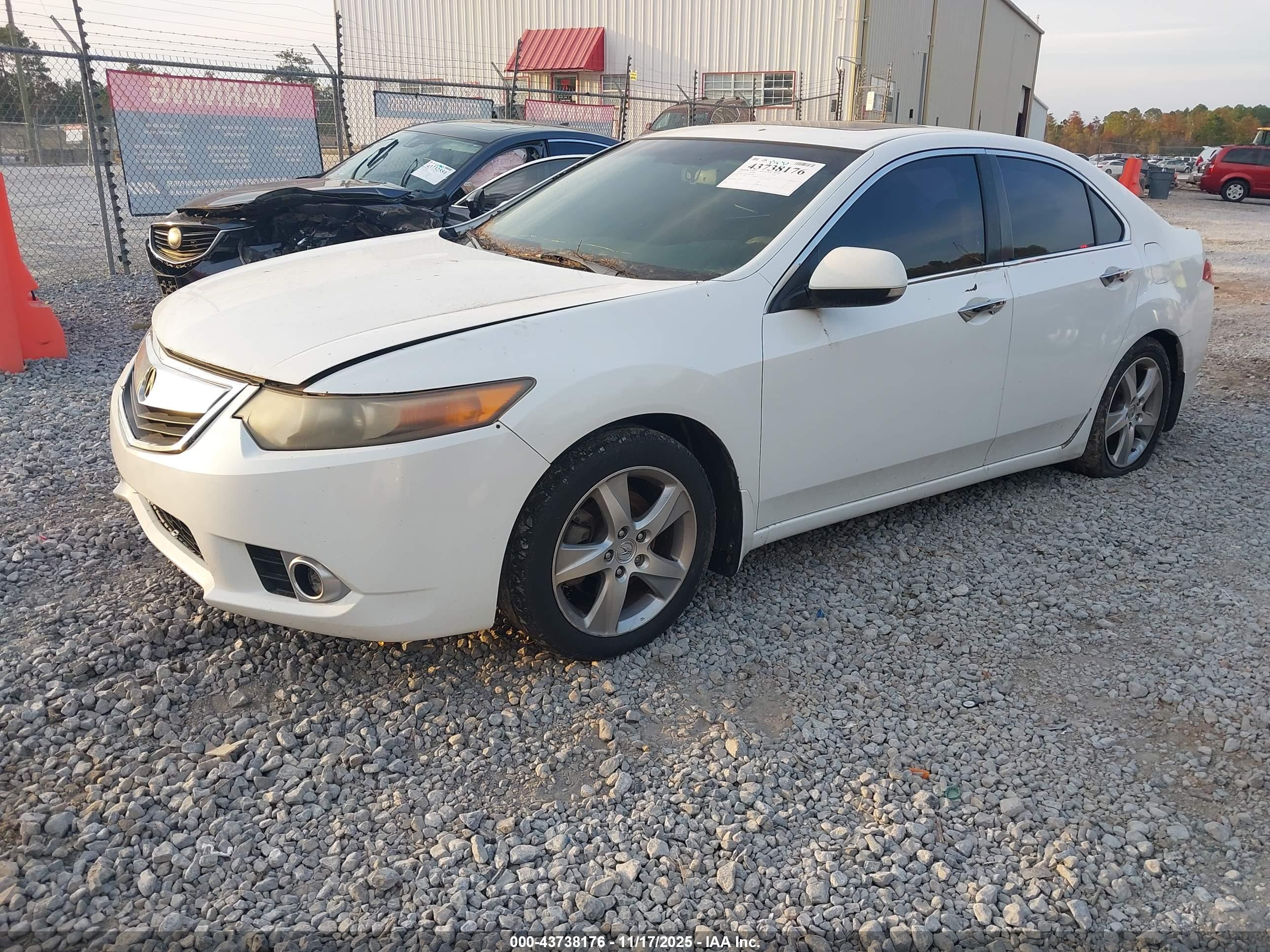 ACURA TSX image 2