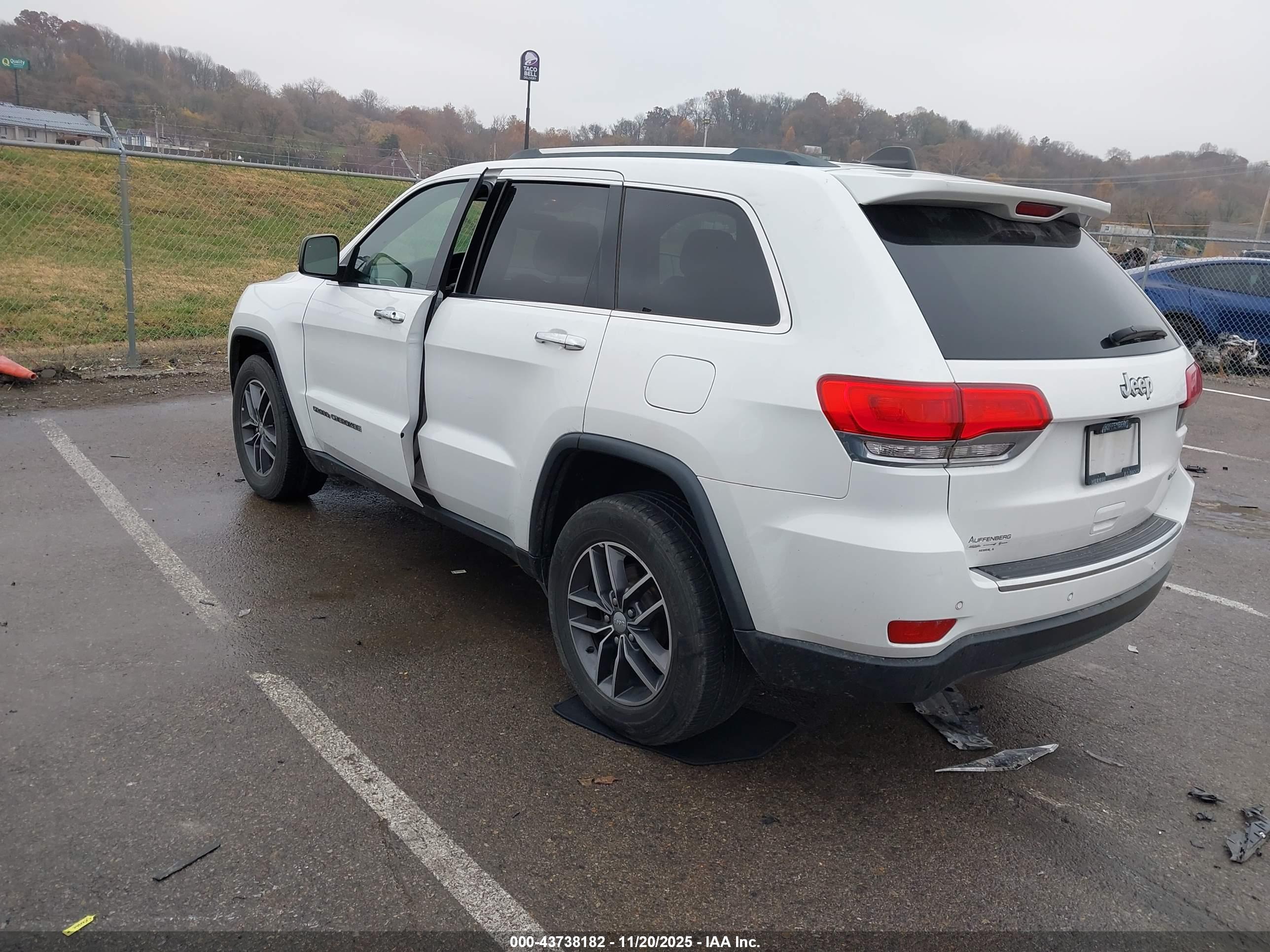 JEEP GRAND image 3