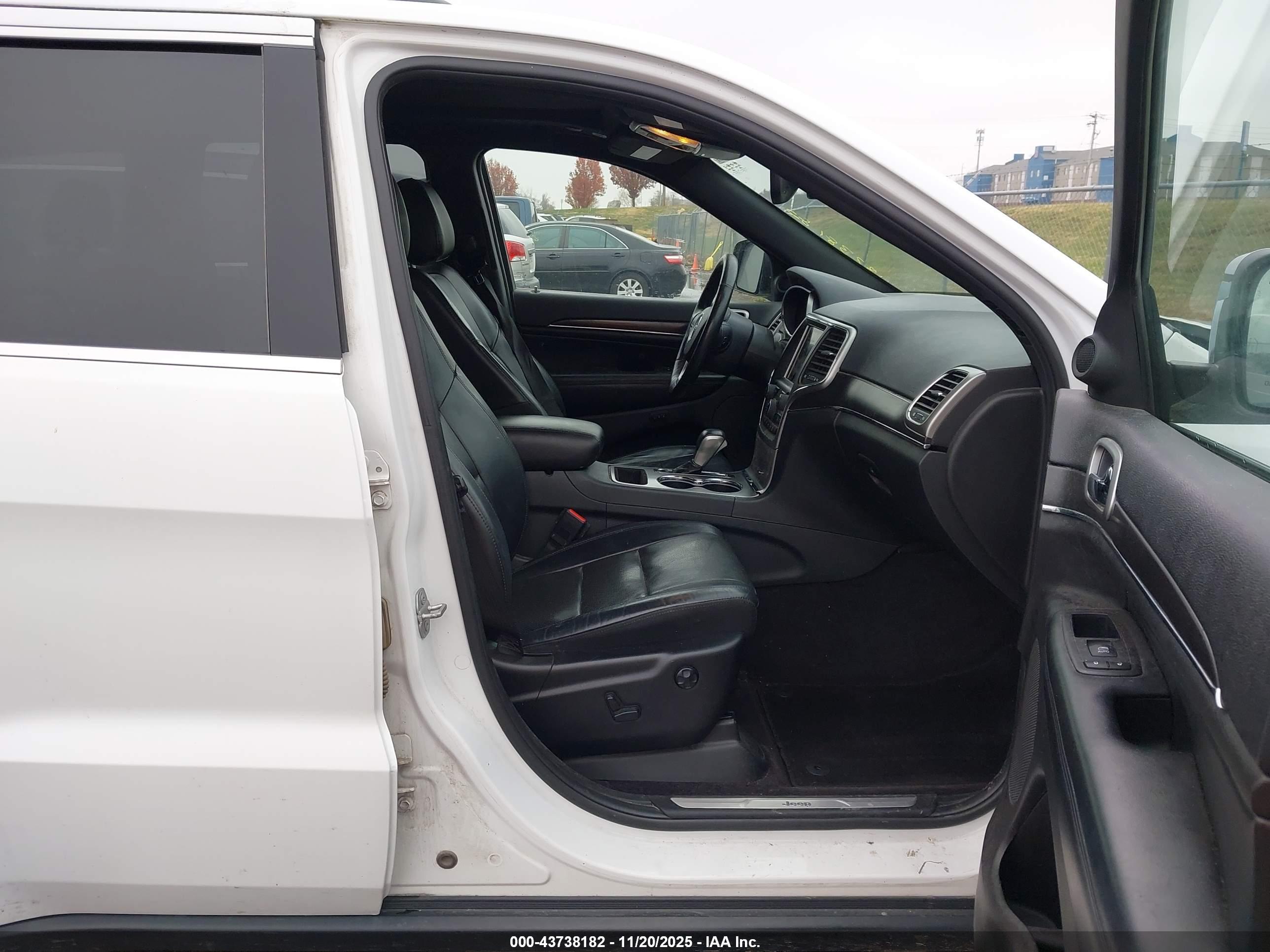 JEEP GRAND image 5