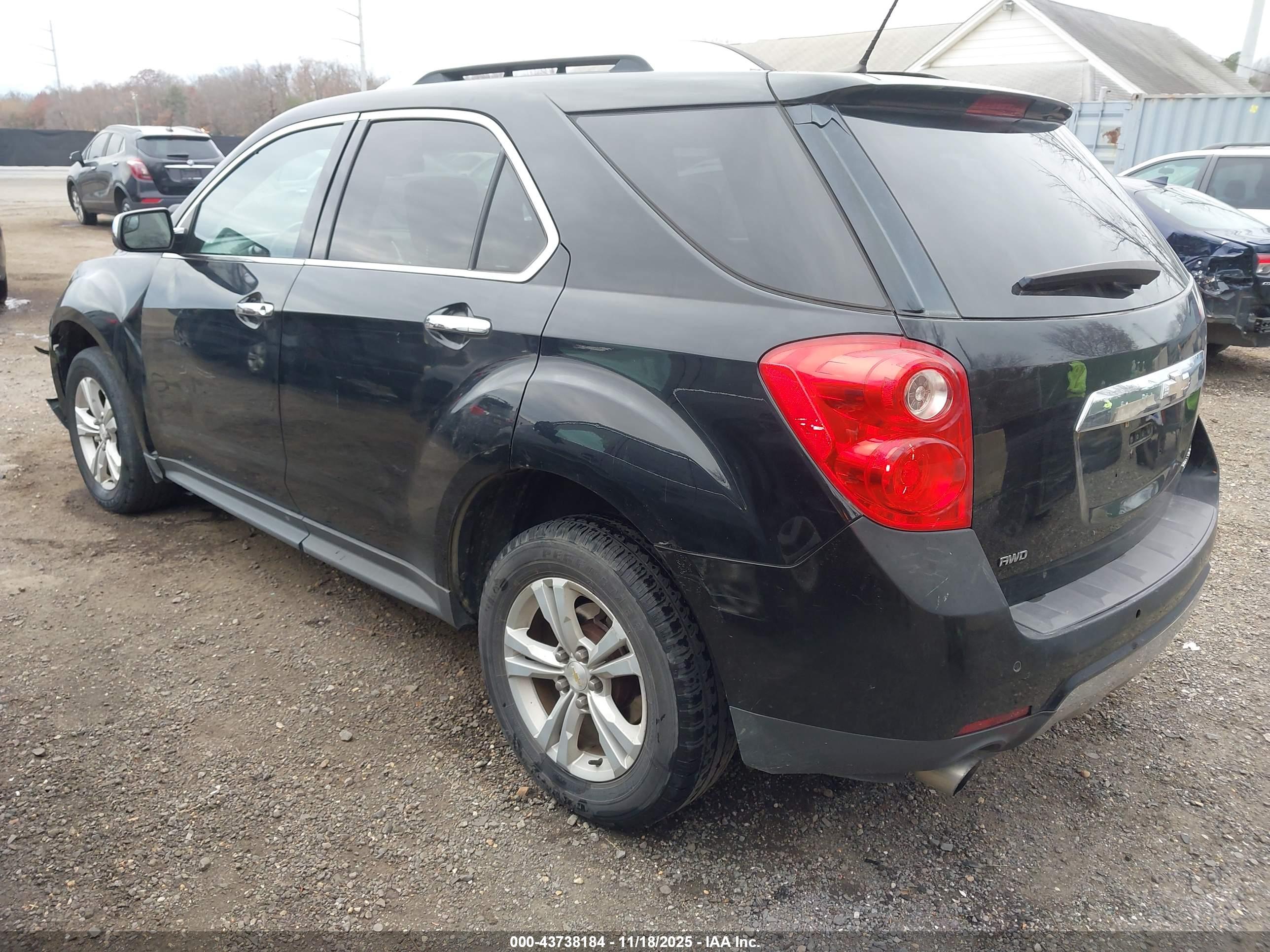CHEVROLET EQUINOX image 3