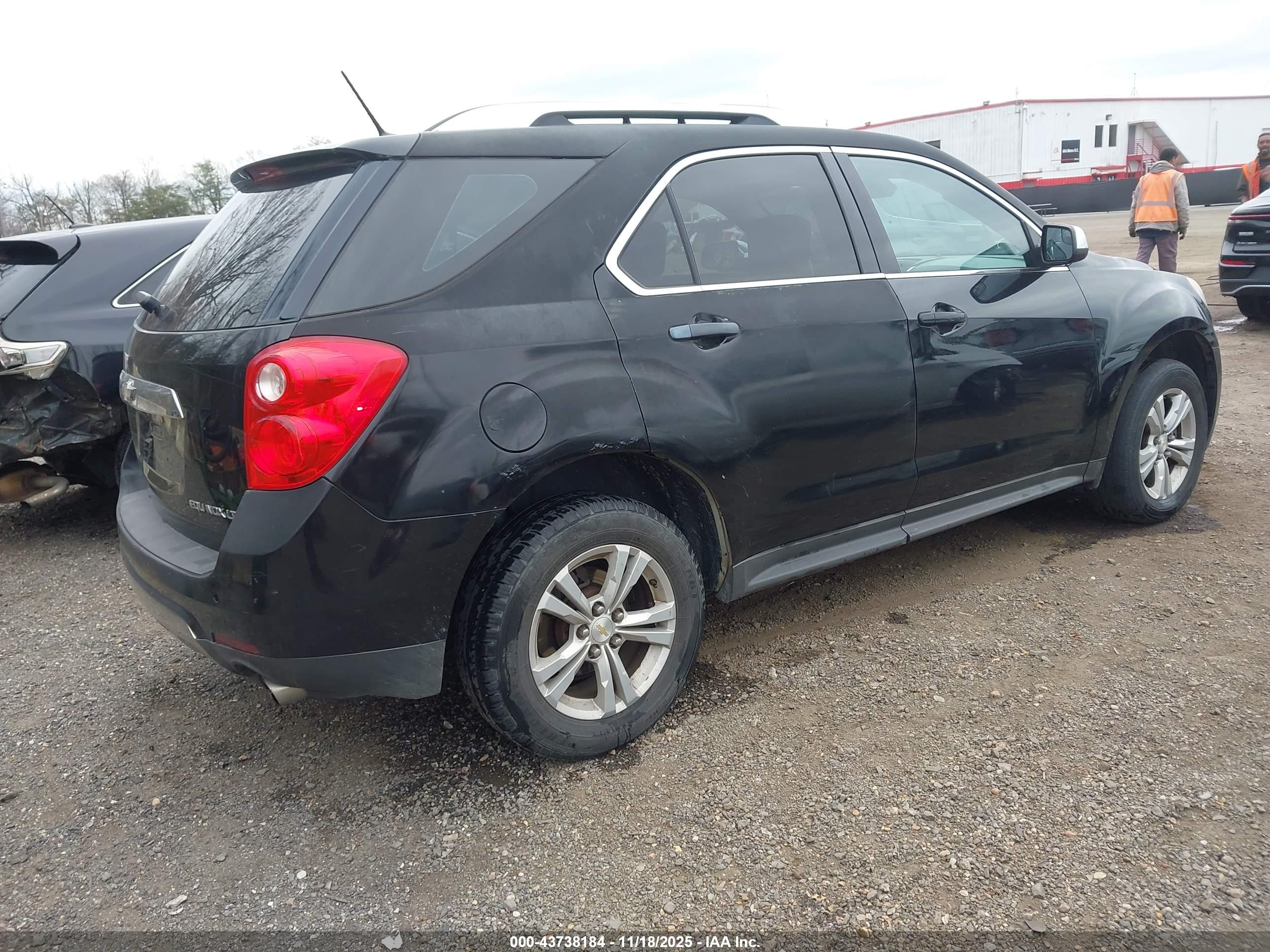CHEVROLET EQUINOX image 4