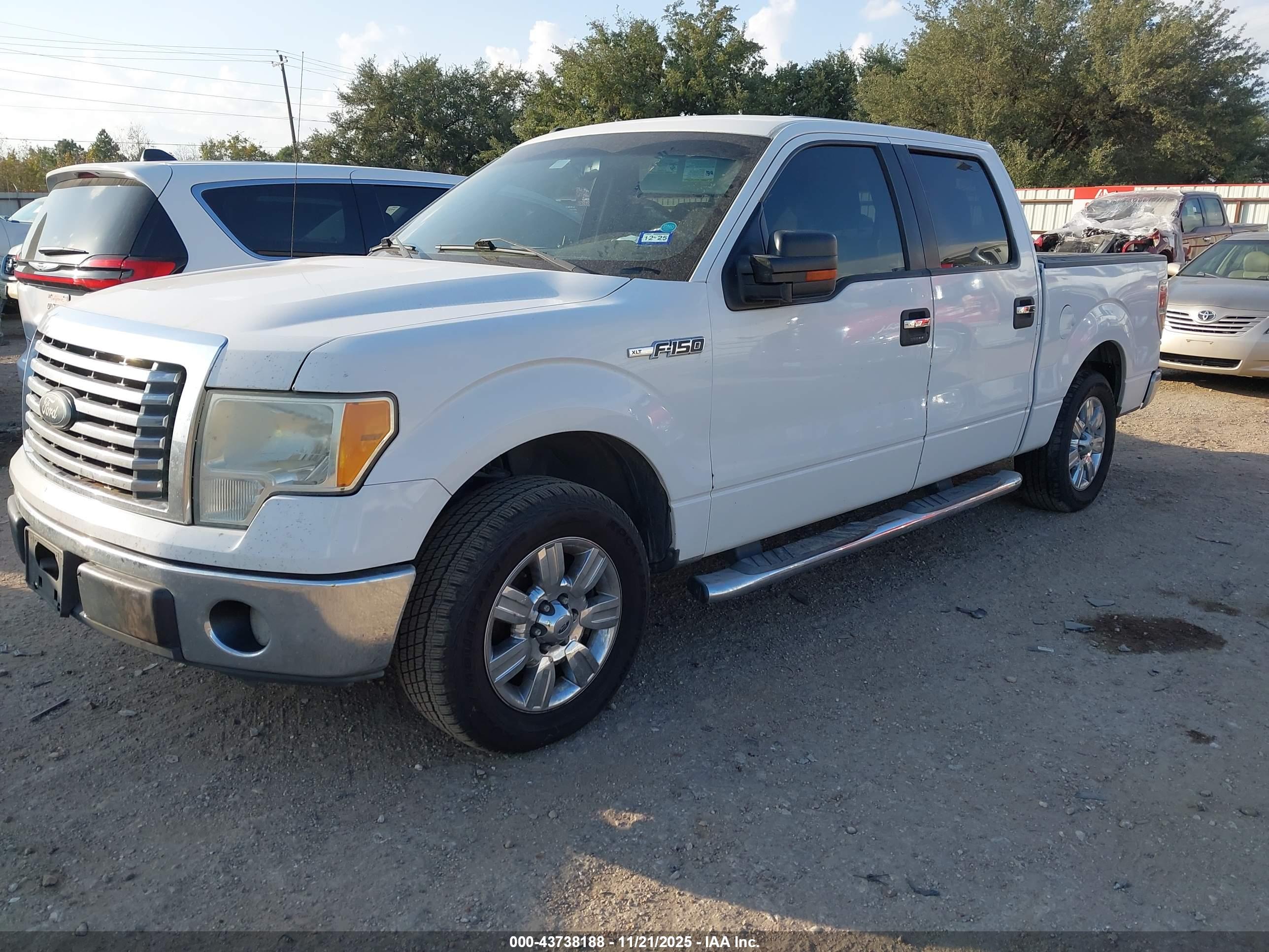 FORD F-150 image 2