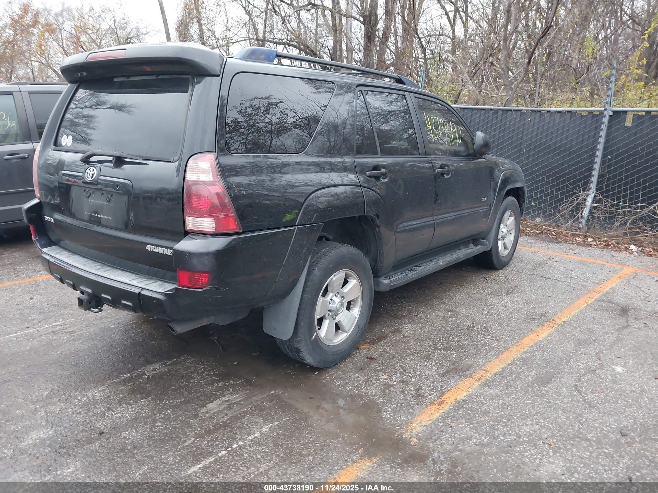 TOYOTA 4RUNNER image 4