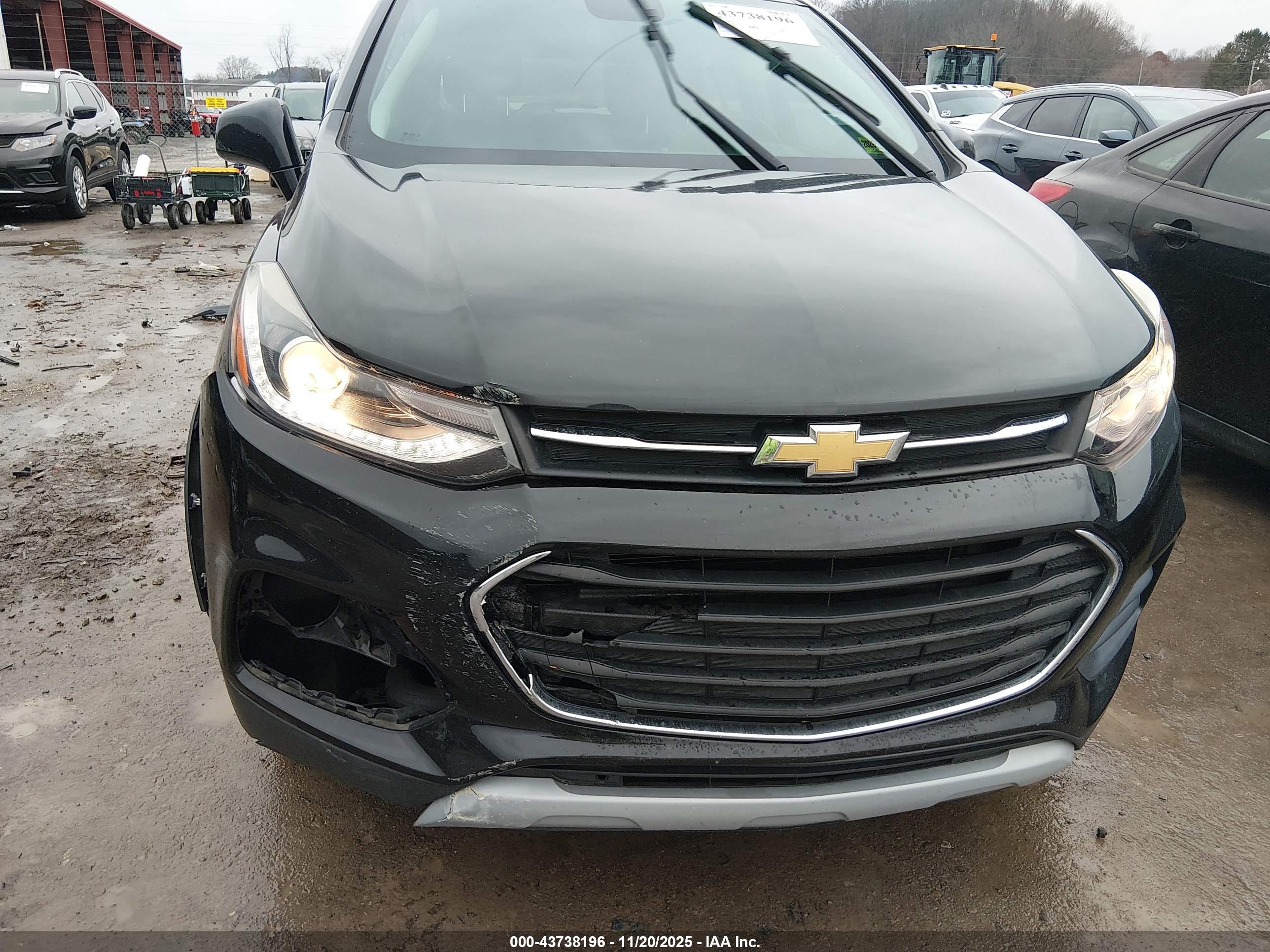 CHEVROLET TRAX image 6