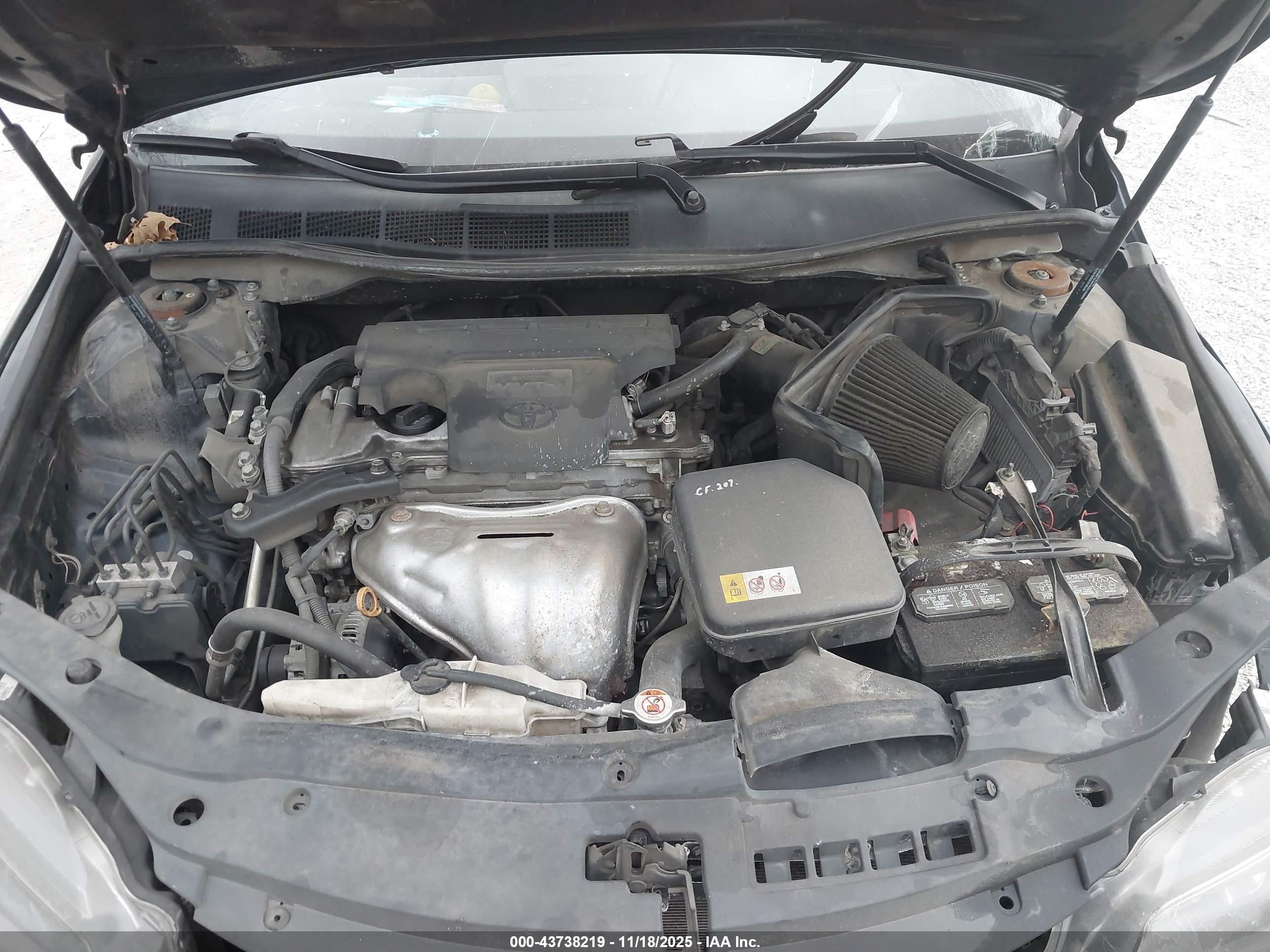 TOYOTA CAMRY image 10