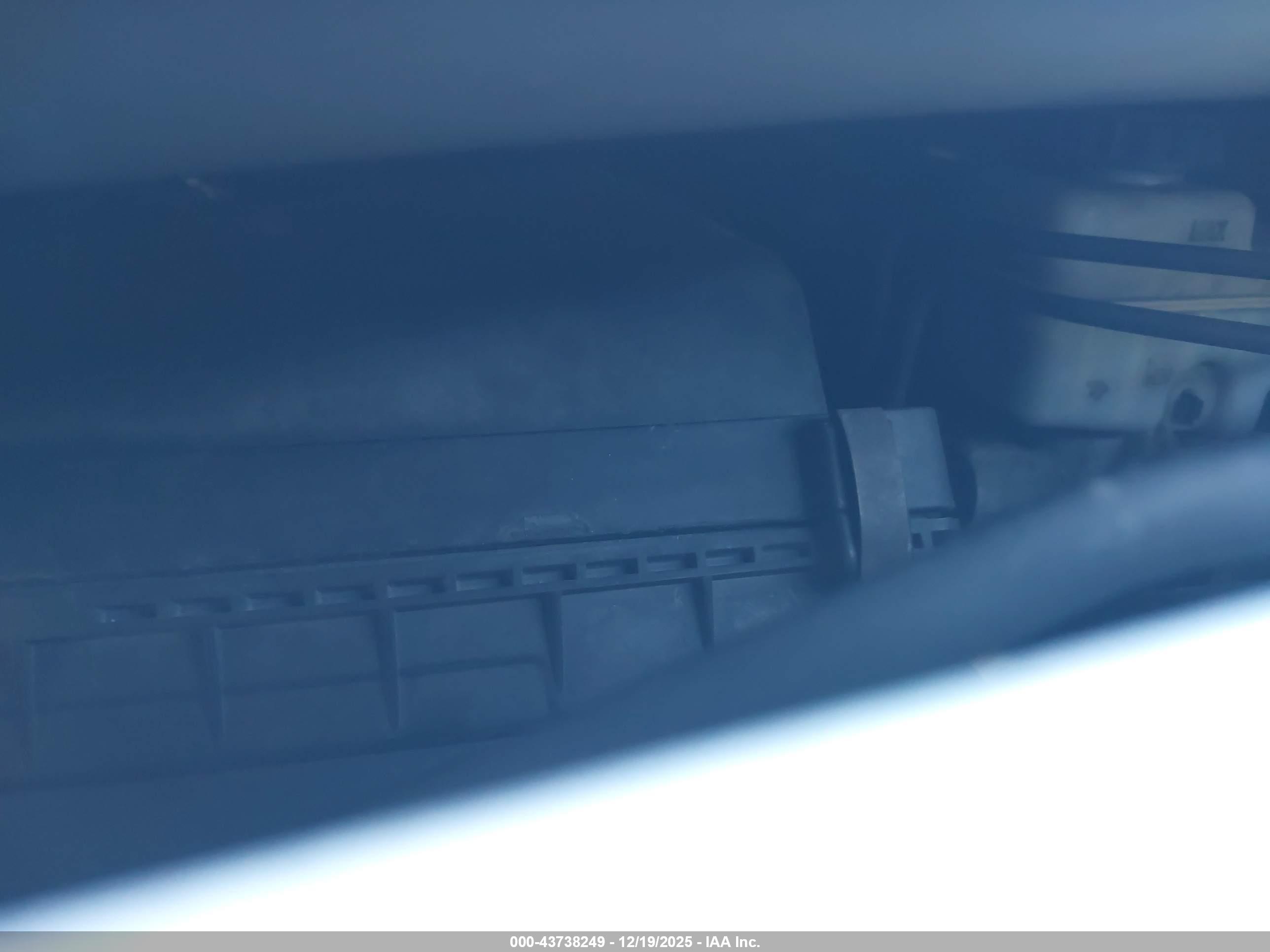 NISSAN PATHFINDER image 10
