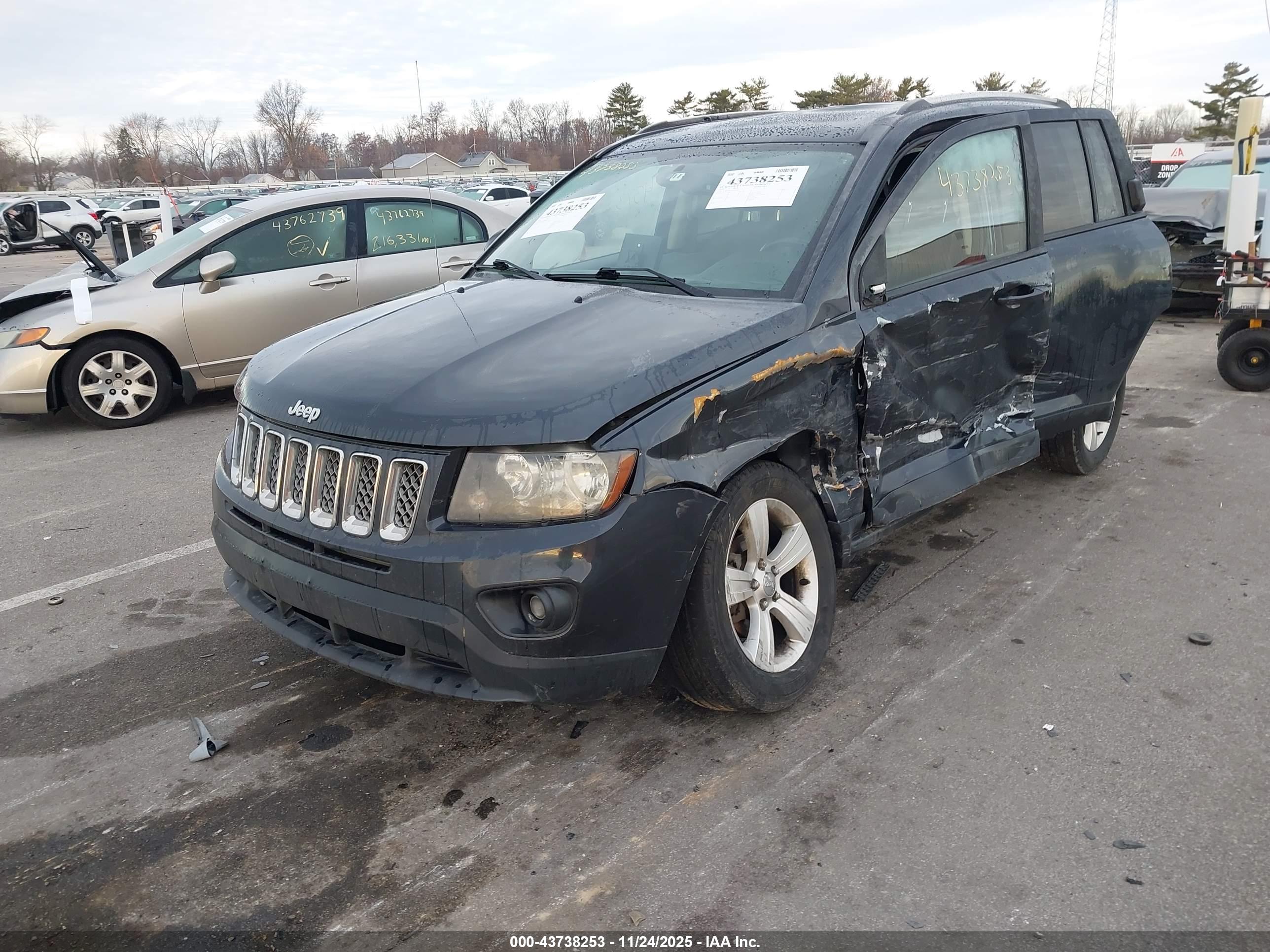 JEEP COMPASS image 2