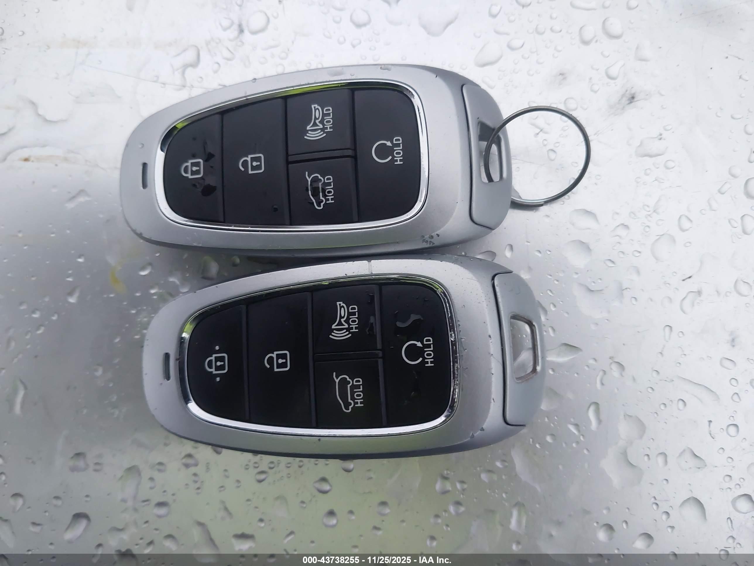 HYUNDAI TUCSON image 11